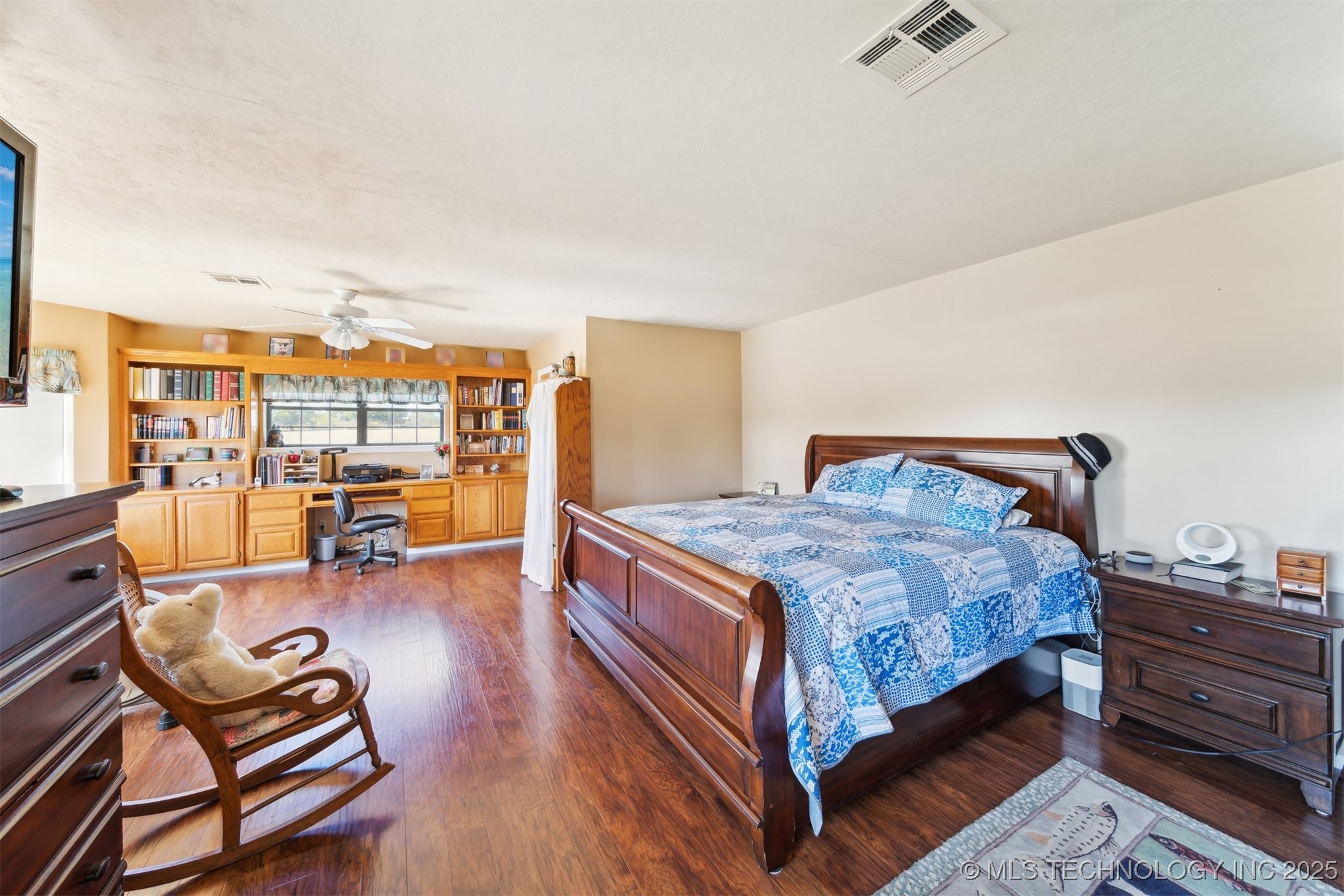 3901 E 440 Road Property Photo 9