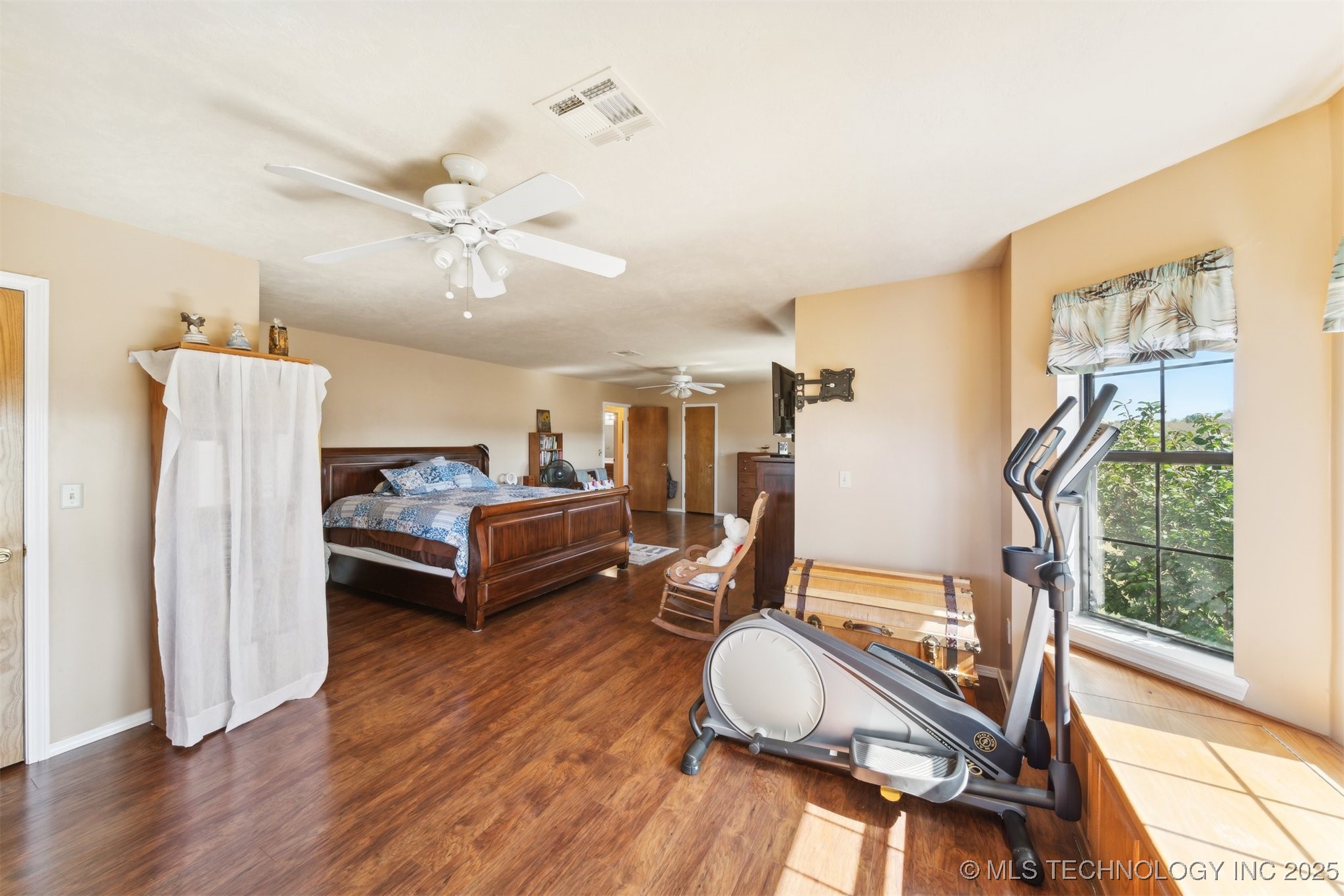 3901 E 440 Road Property Photo 11