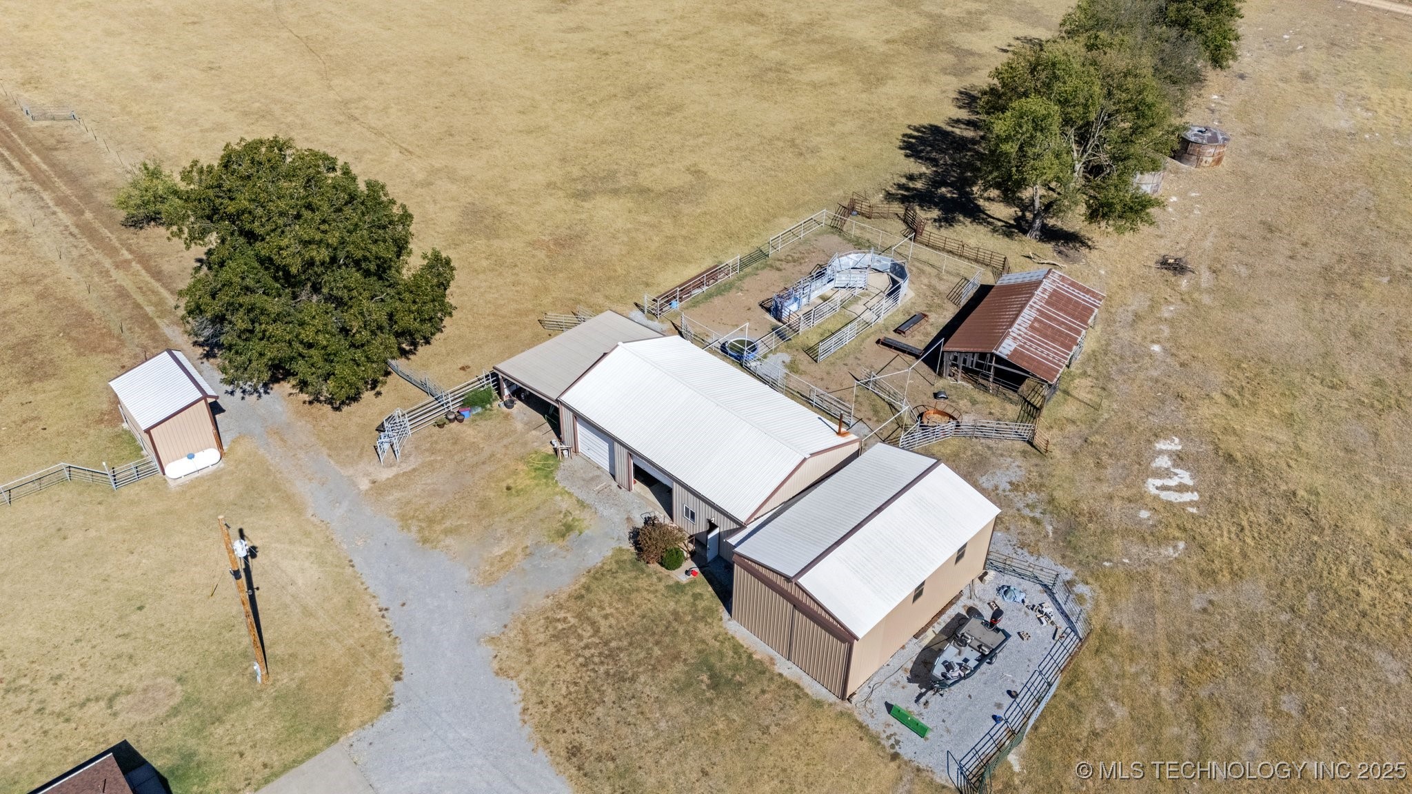 3901 E 440 Road Property Photo 33