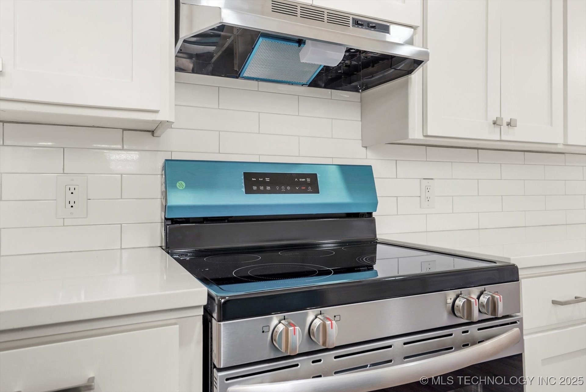 2426 S 104th East Avenue Property Photo 10