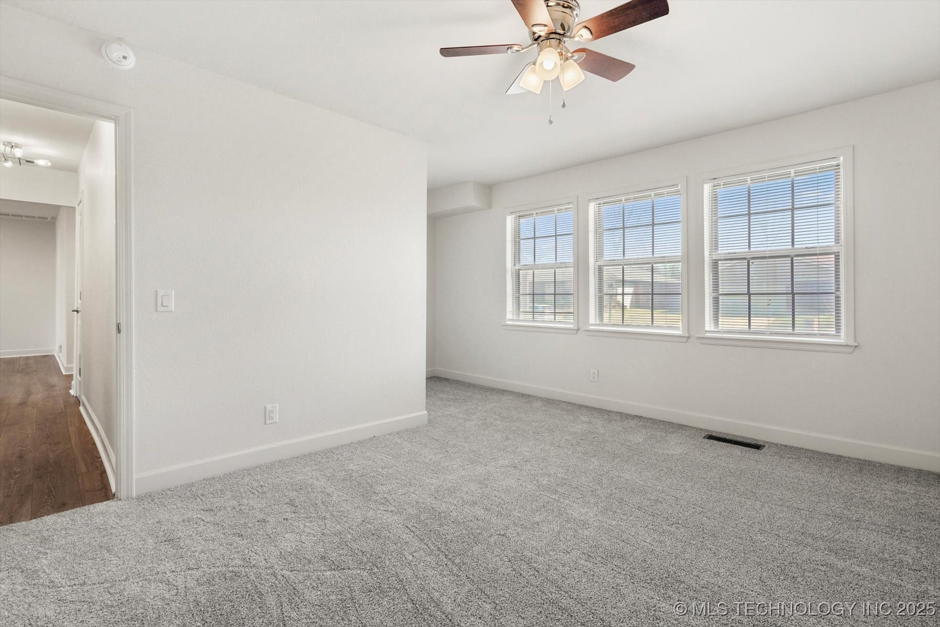 2426 S 104th East Avenue Property Photo 13