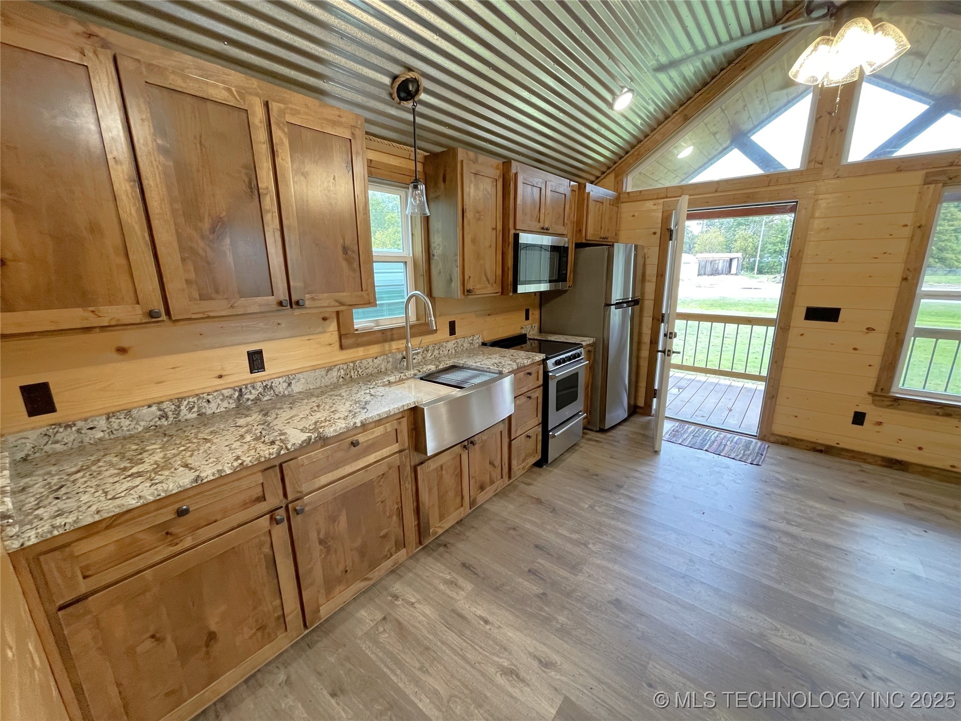 30115 Main Street Property Photo 14