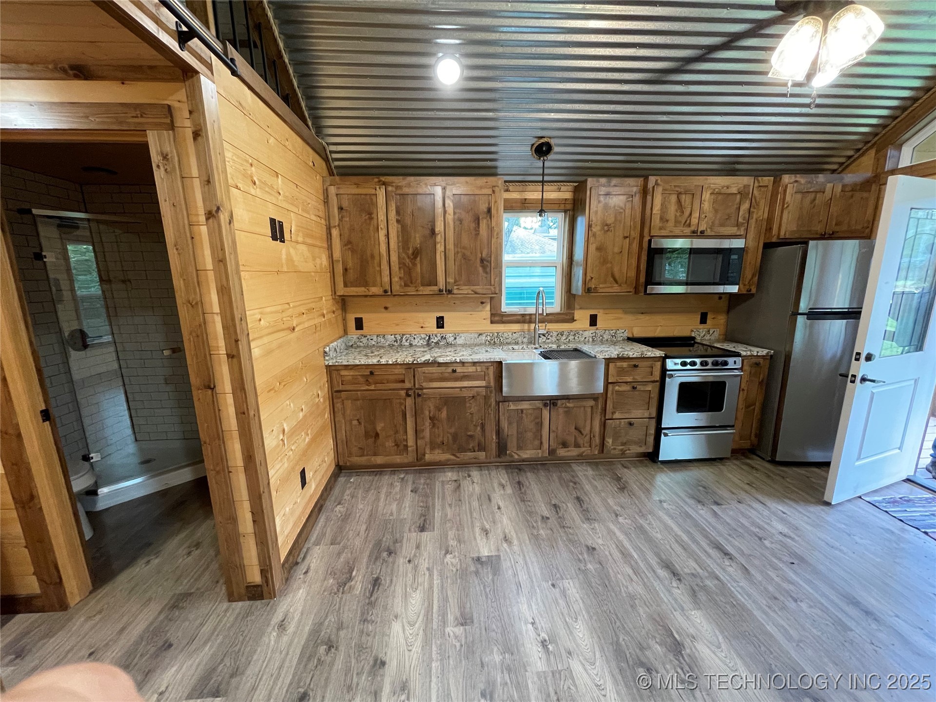 30115 Main Street Property Photo 16