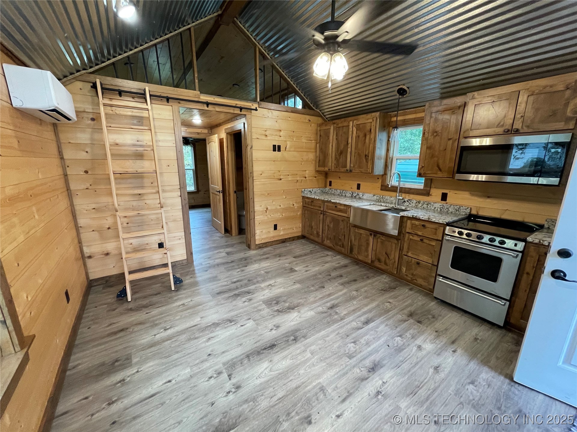 30115 Main Street Property Photo 17