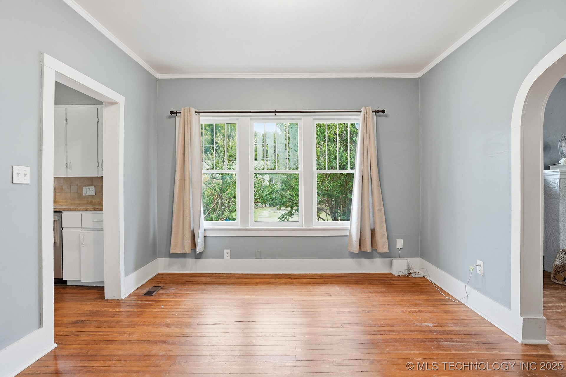 204 S Richmond Avenue Property Photo 11