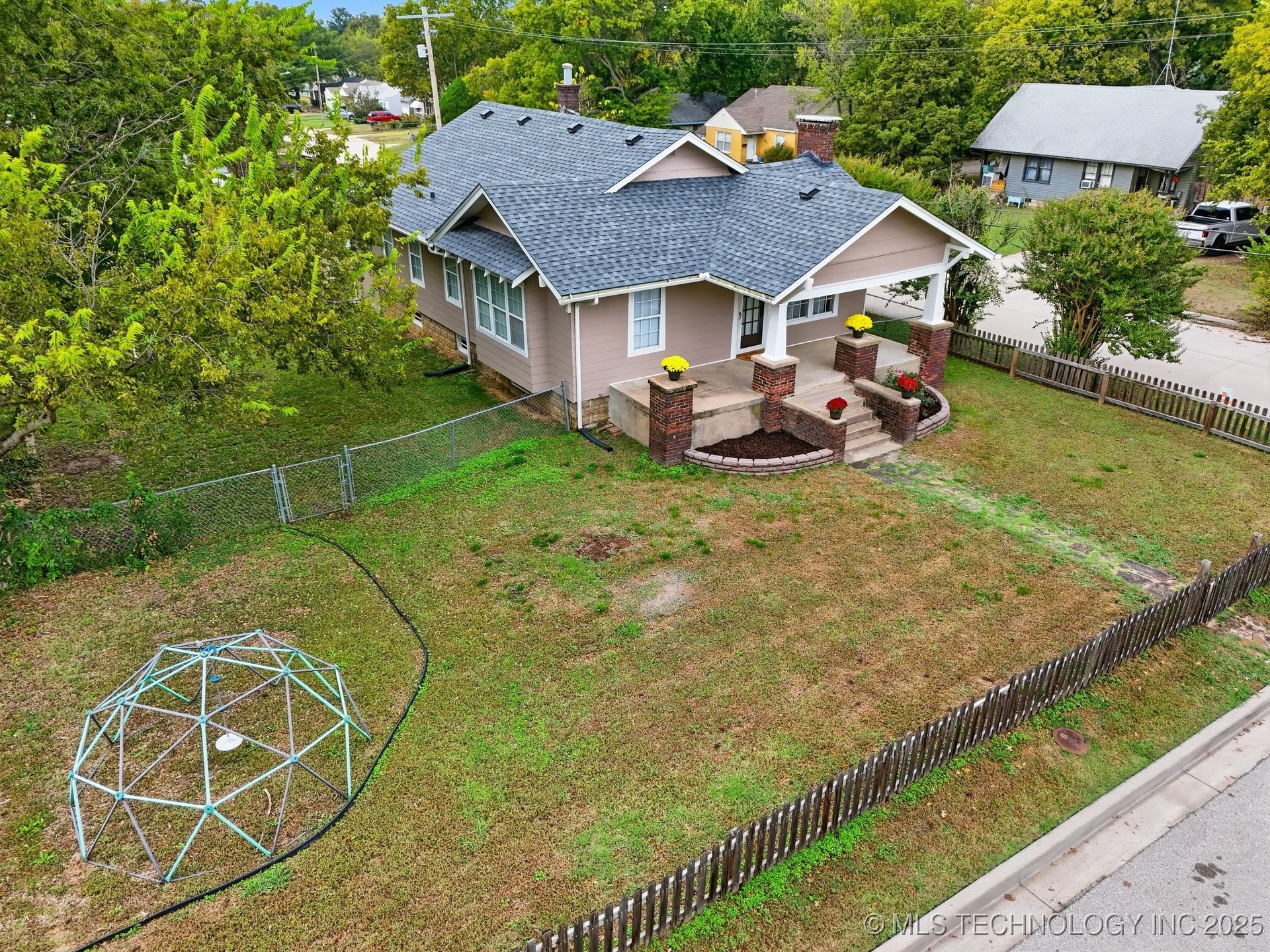 204 S Richmond Avenue Property Photo 28