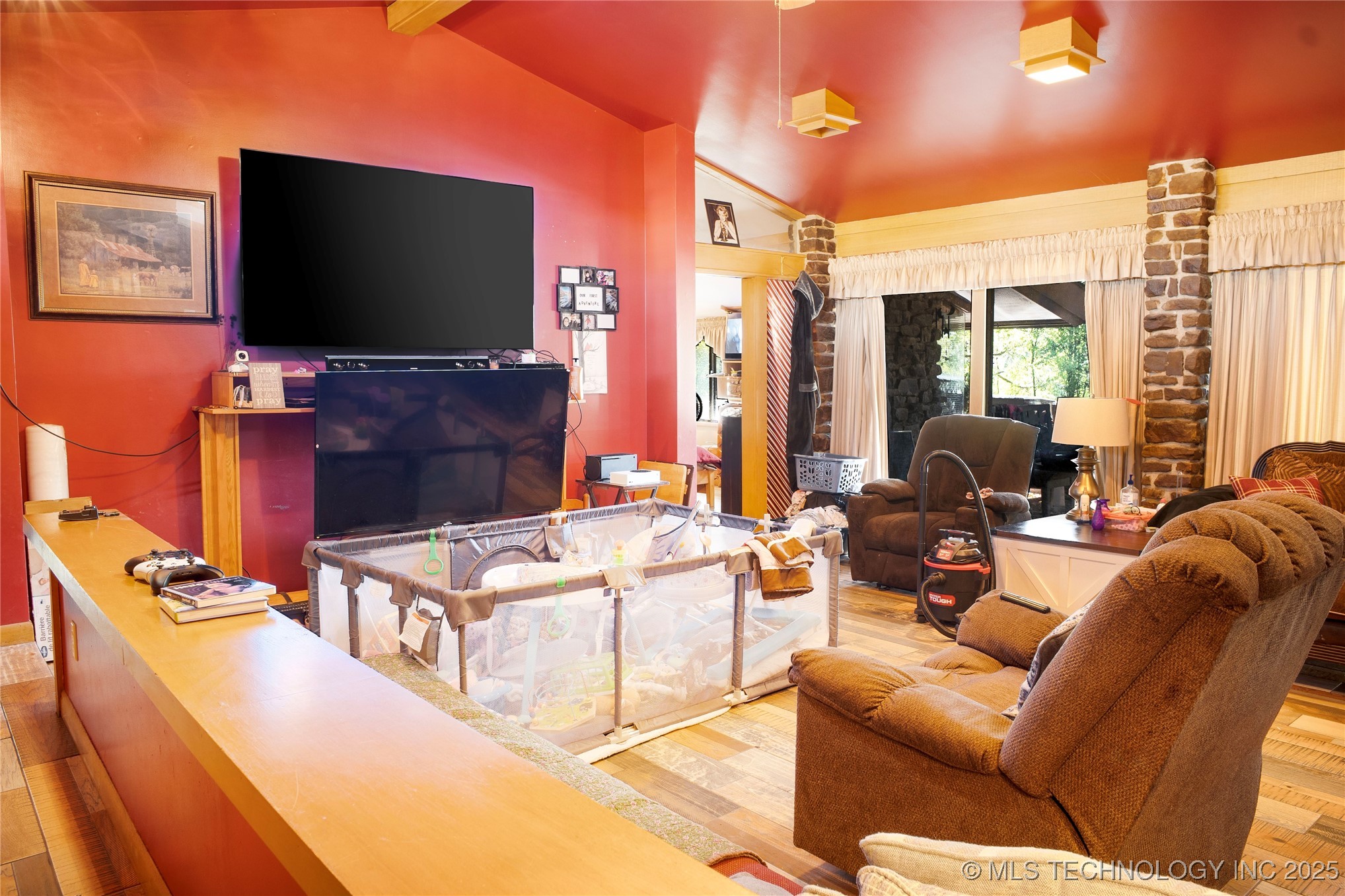 2544664 Property Photo 6