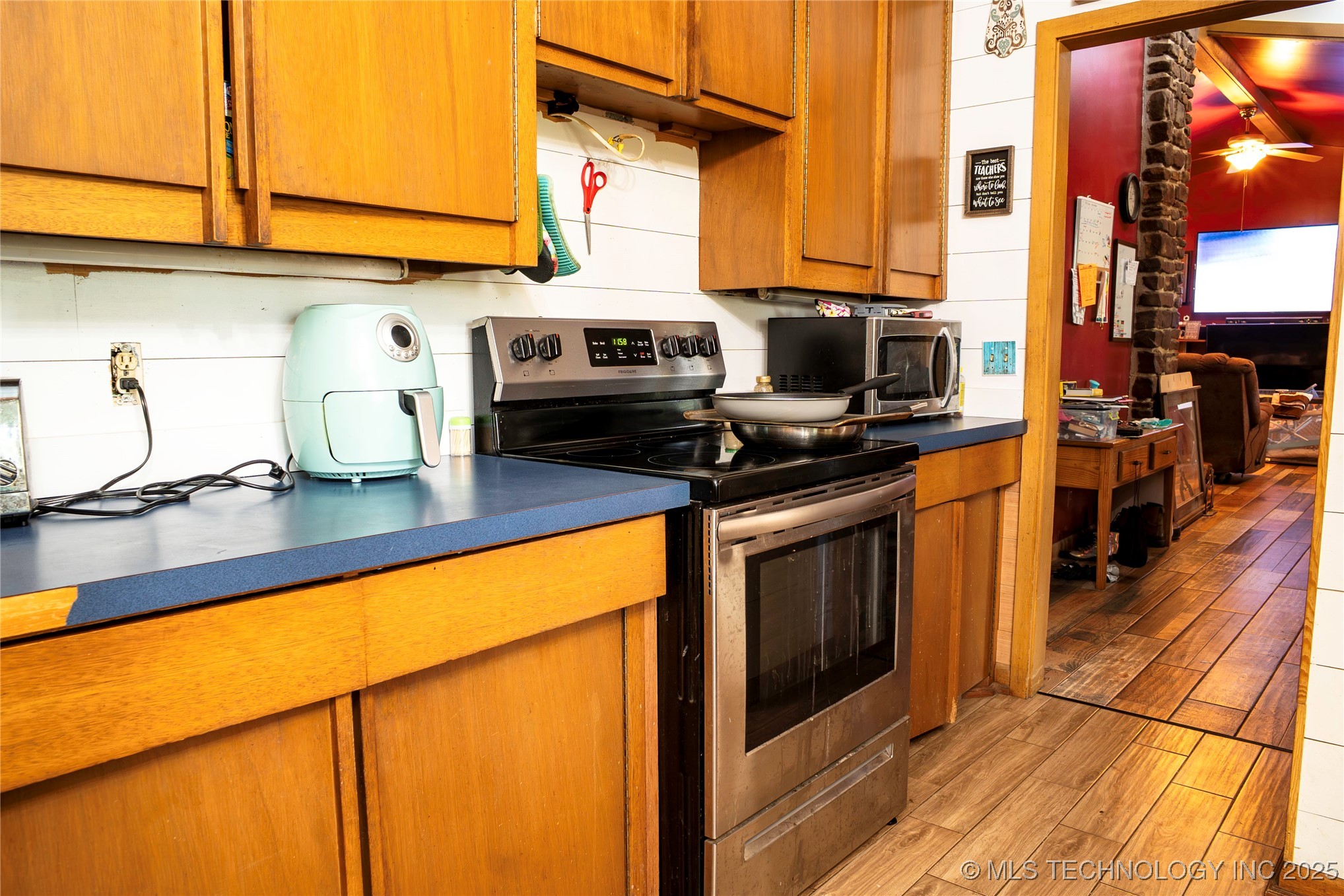 2544664 Property Photo 9