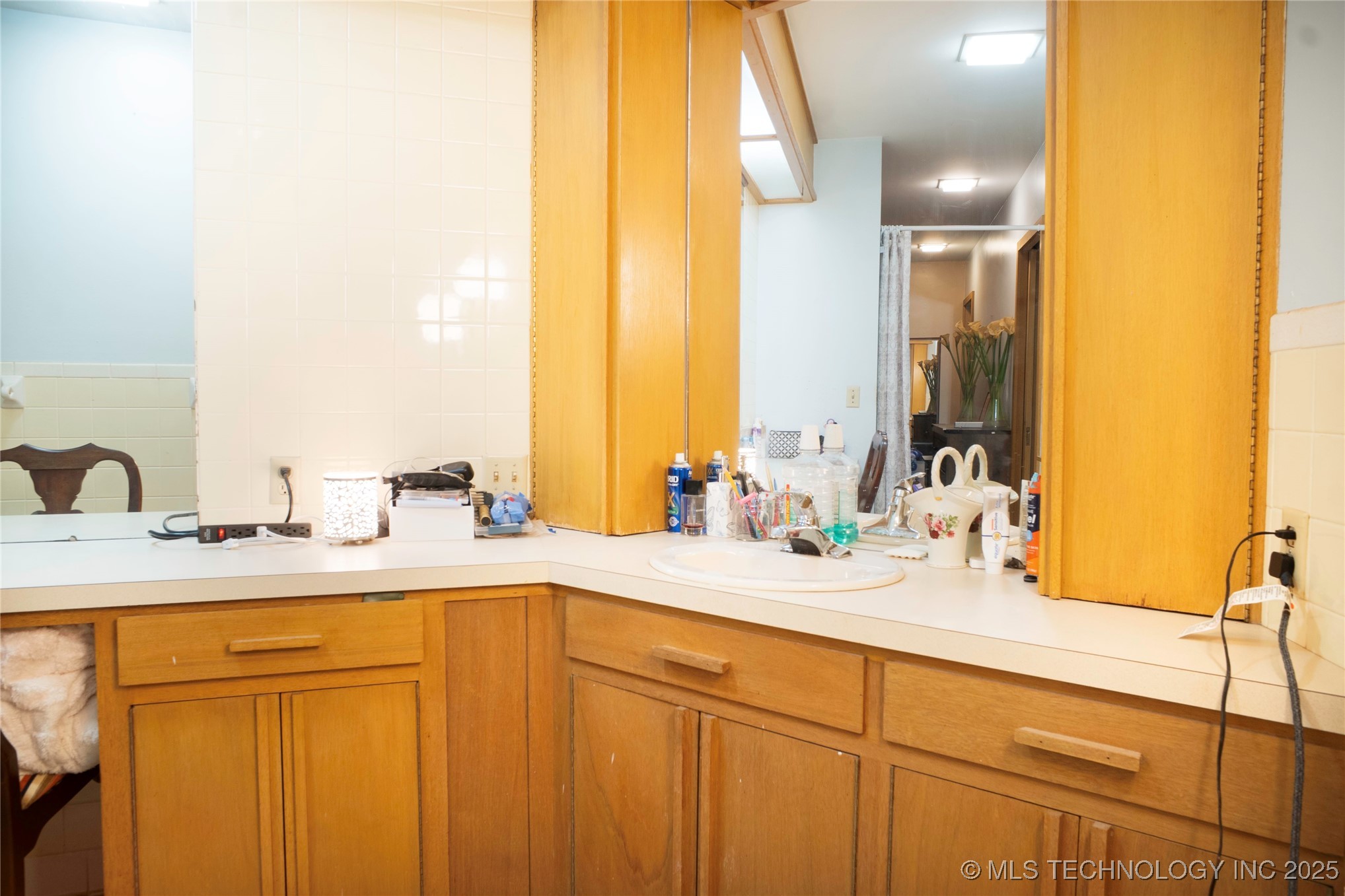 2544664 Property Photo 19