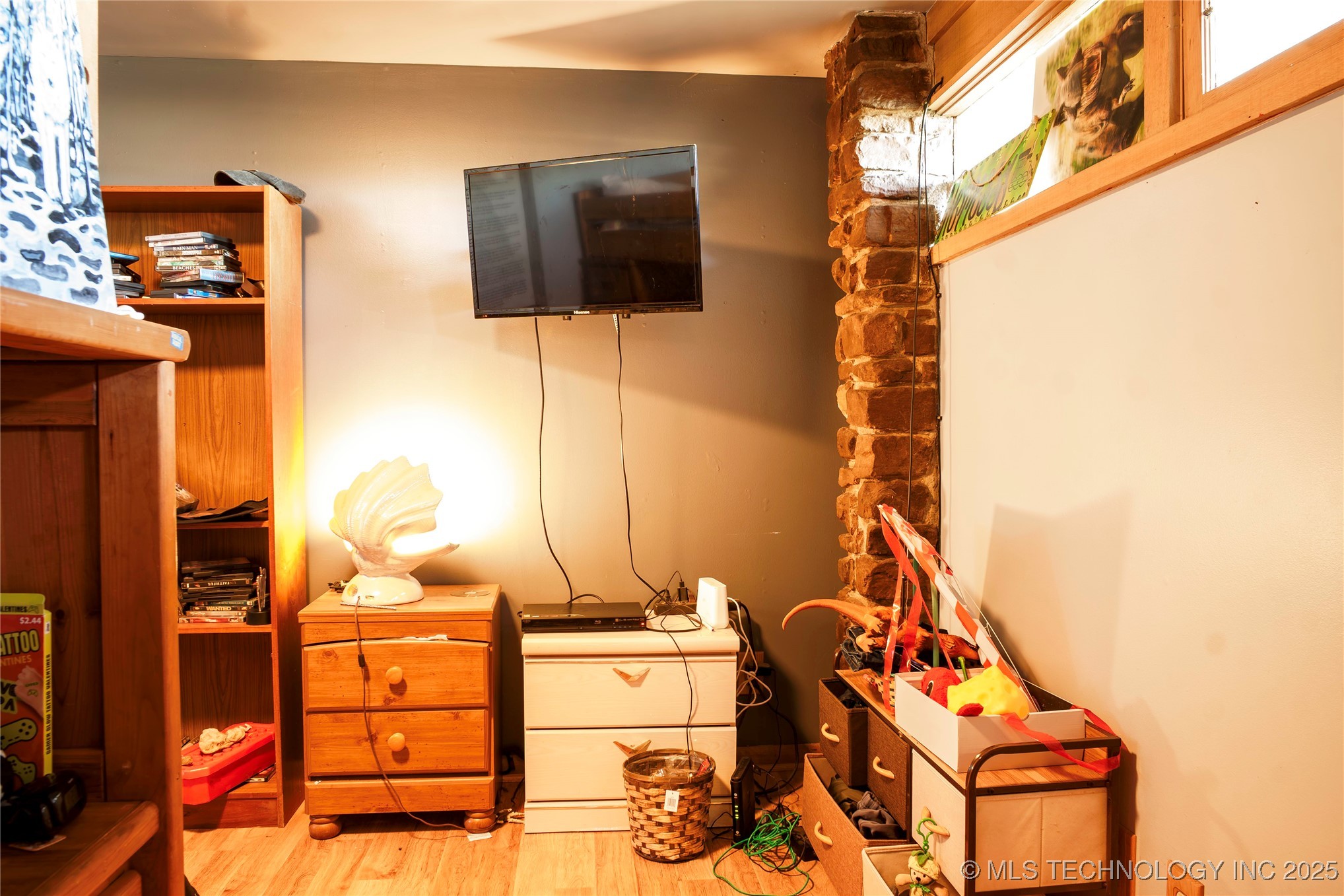 2544664 Property Photo 24