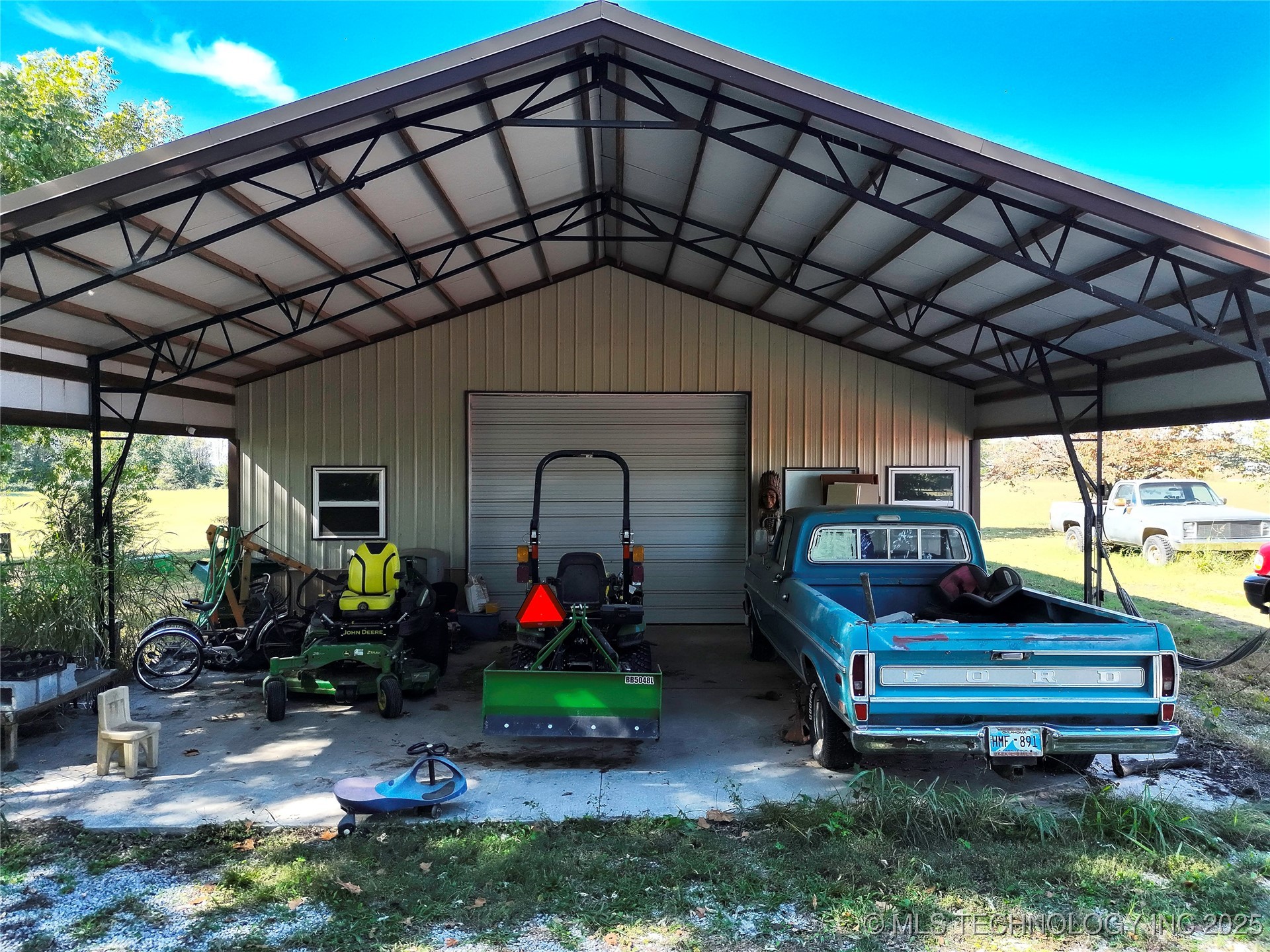 2544664 Property Photo 26