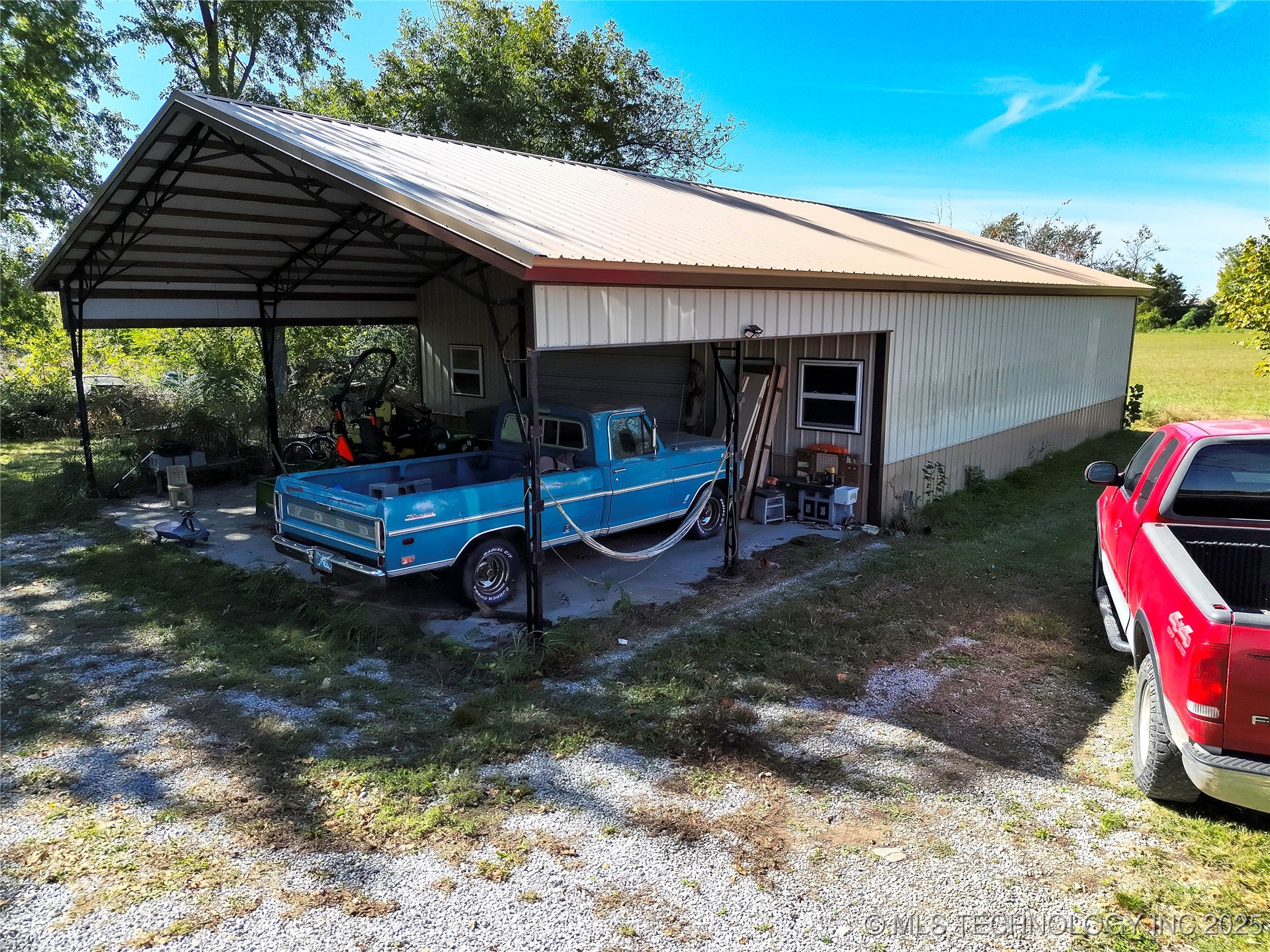 2544664 Property Photo 27