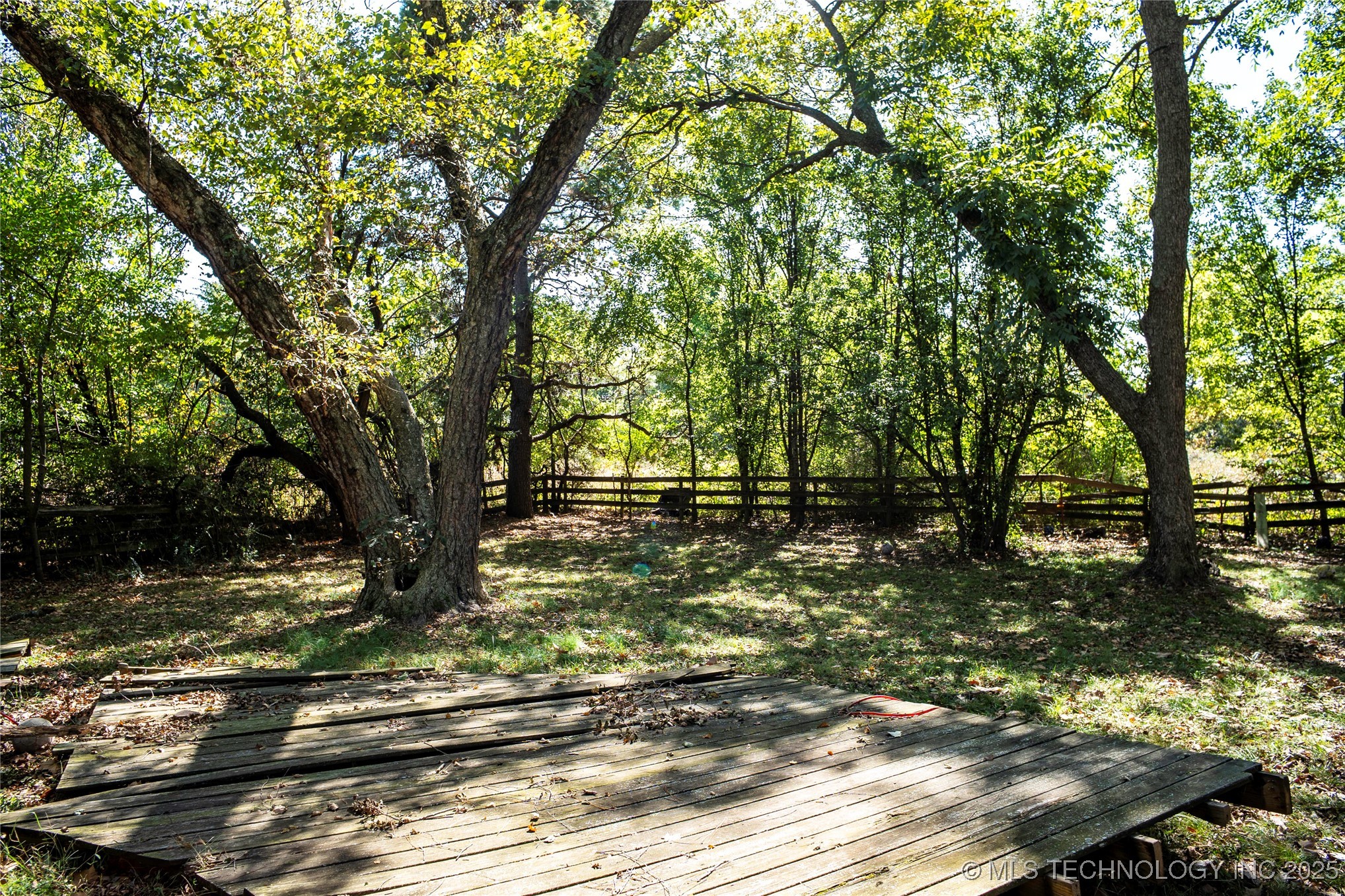 2544664 Property Photo 28