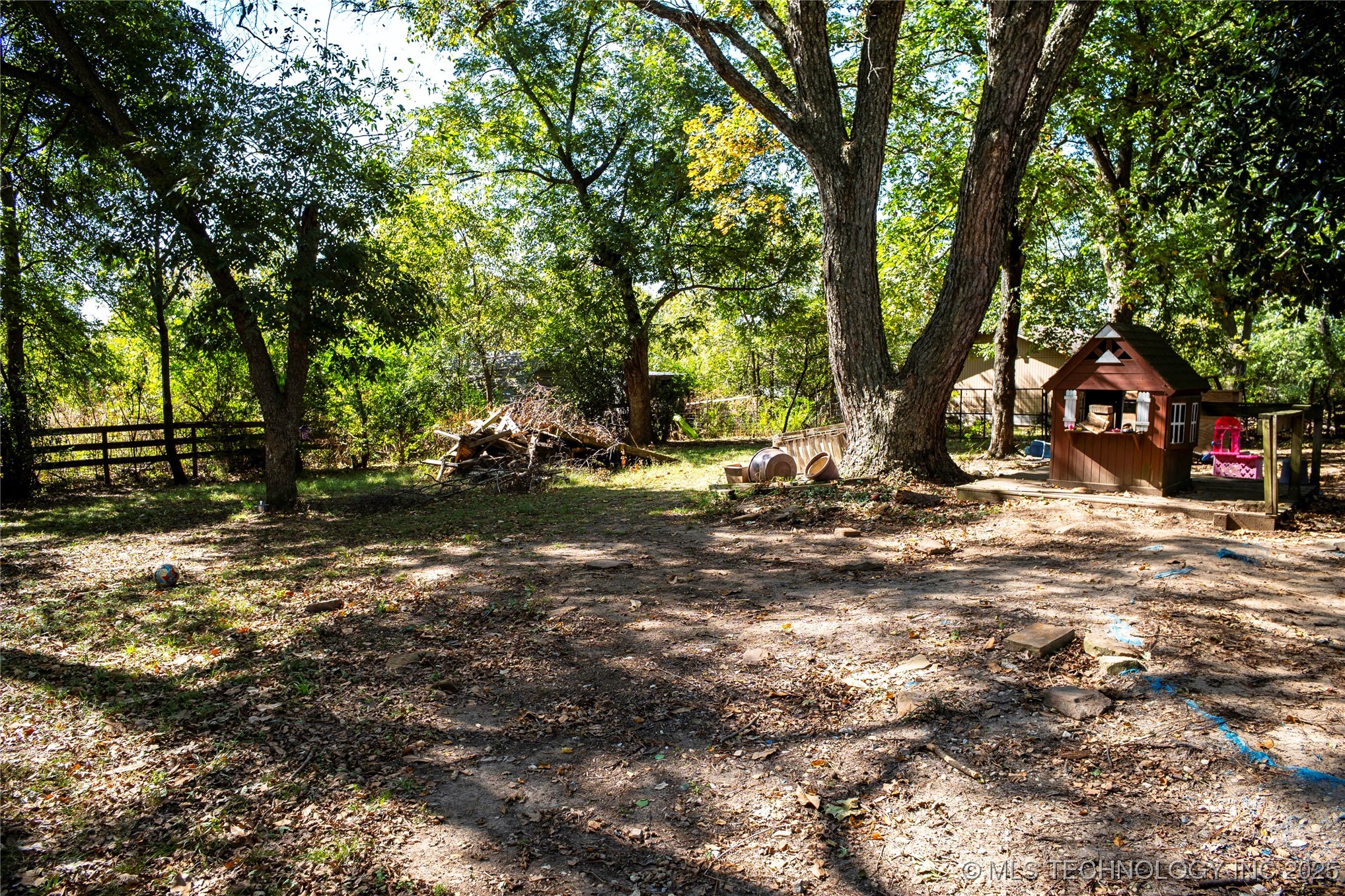 2544664 Property Photo 29