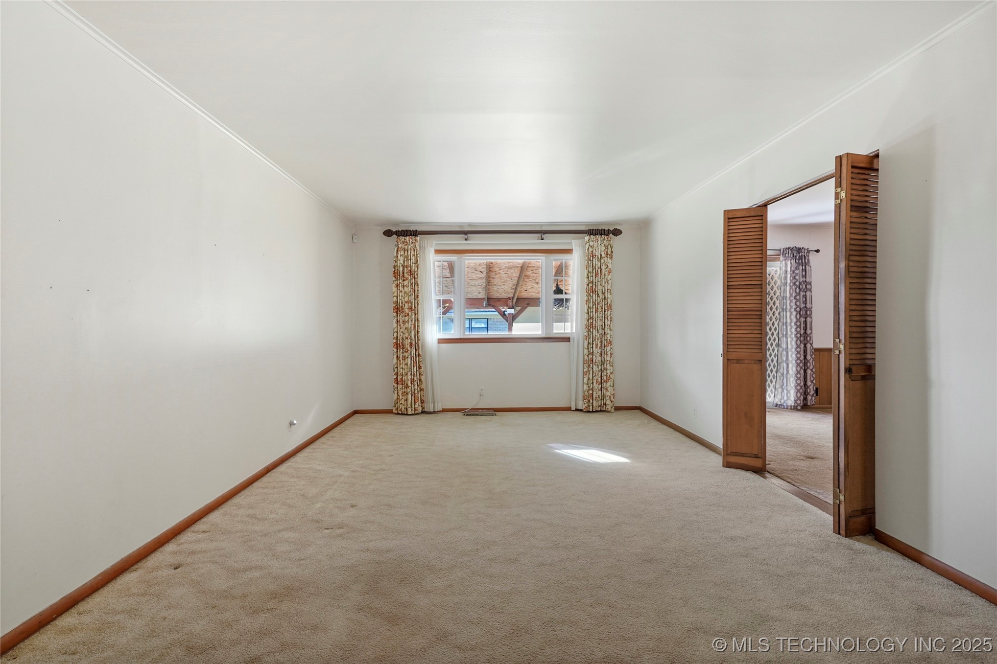 11465 E 4th Place Property Photo 5