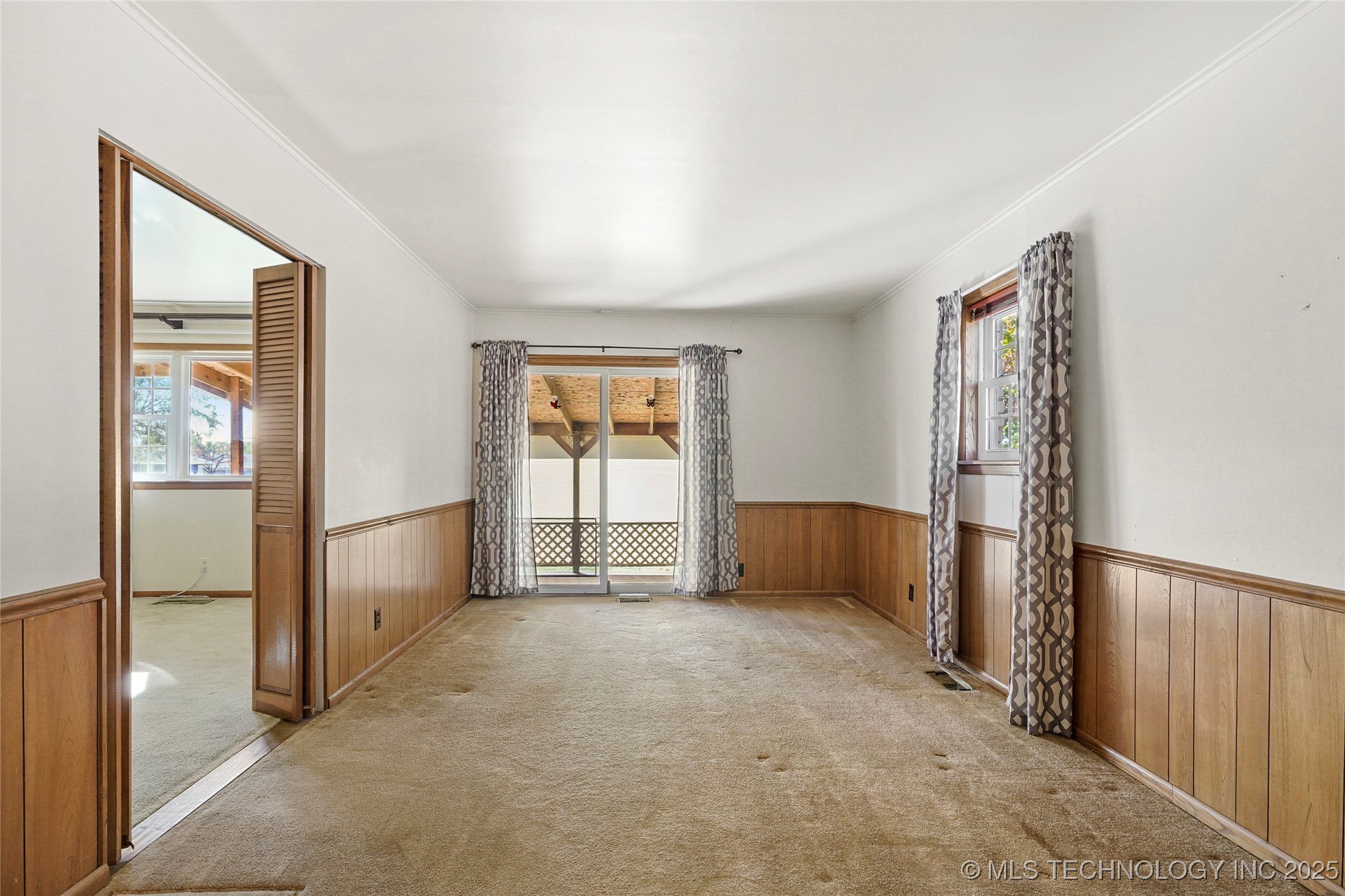 11465 E 4th Place Property Photo 7