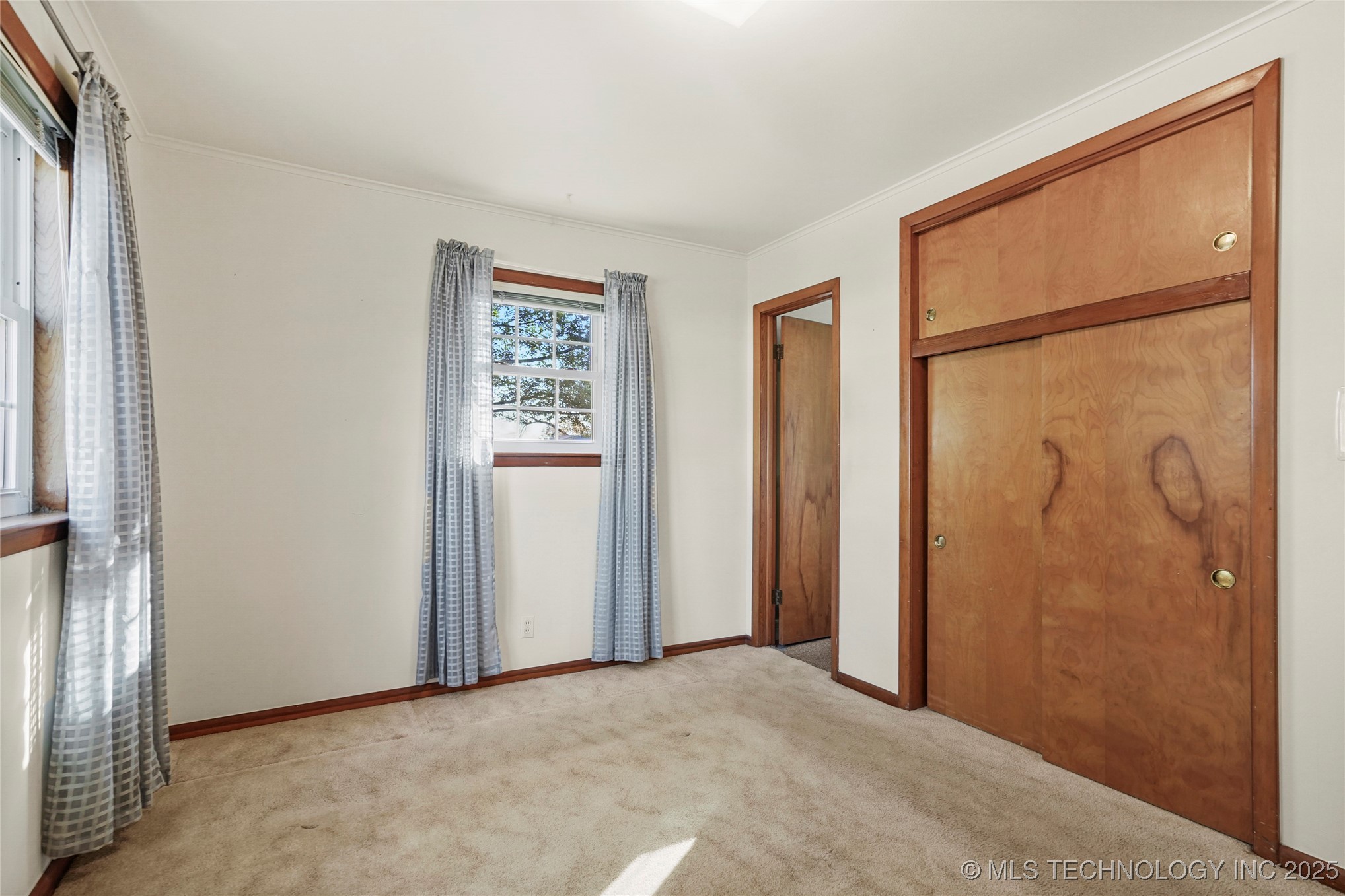 11465 E 4th Place Property Photo 14