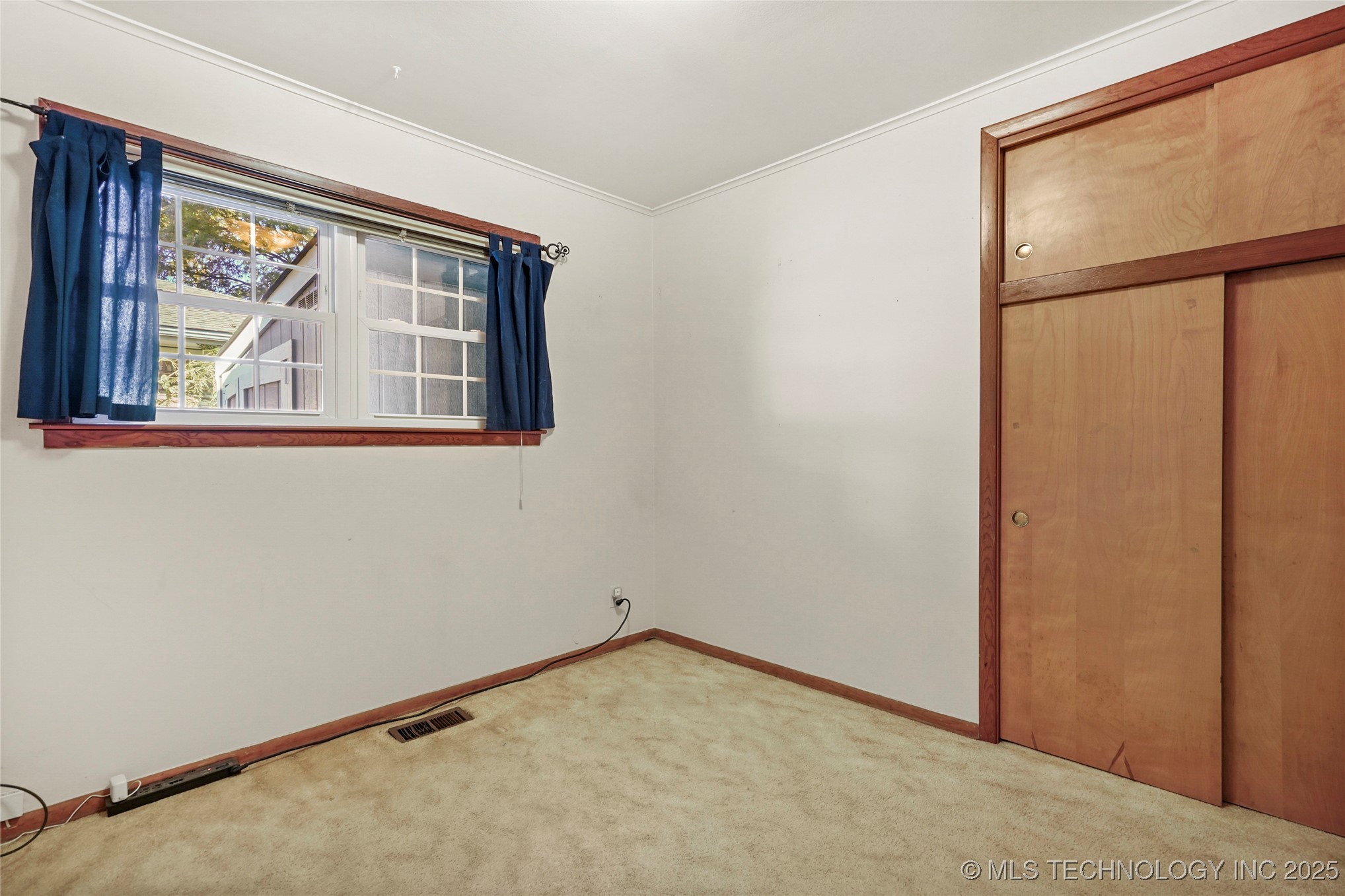 11465 E 4th Place Property Photo 18
