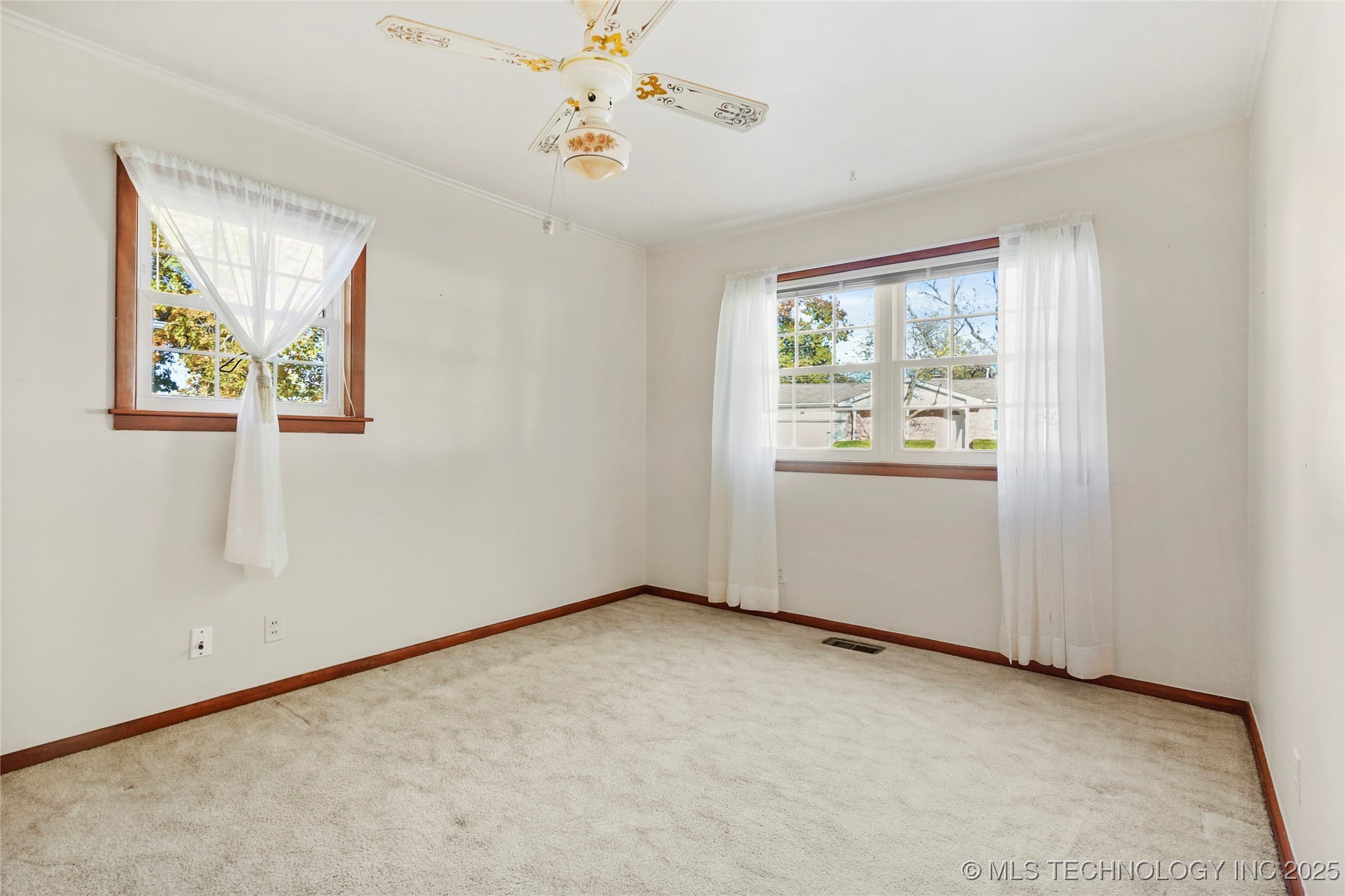 11465 E 4th Place Property Photo 20