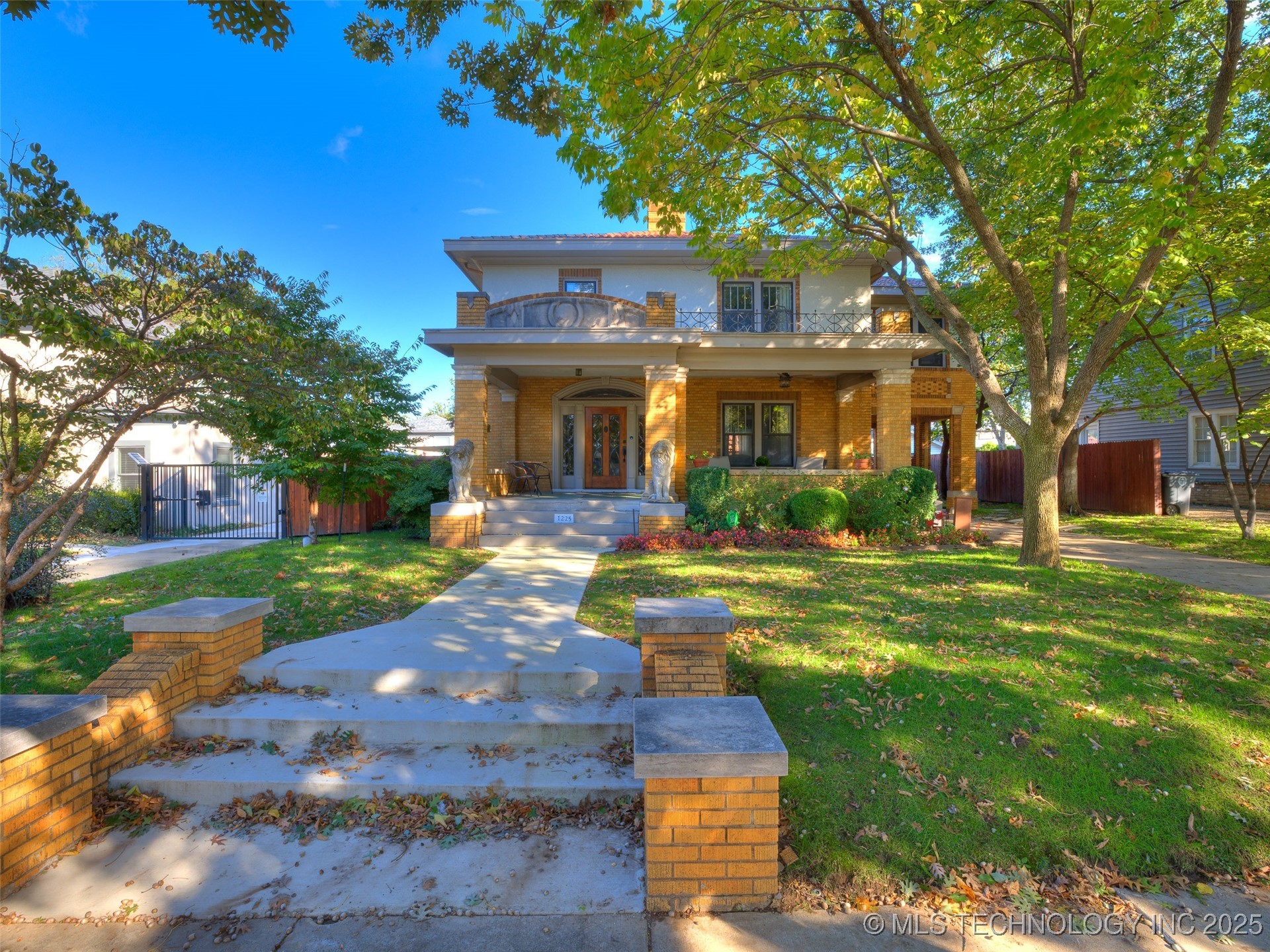 1225 S Owasso Avenue Property Photo 1