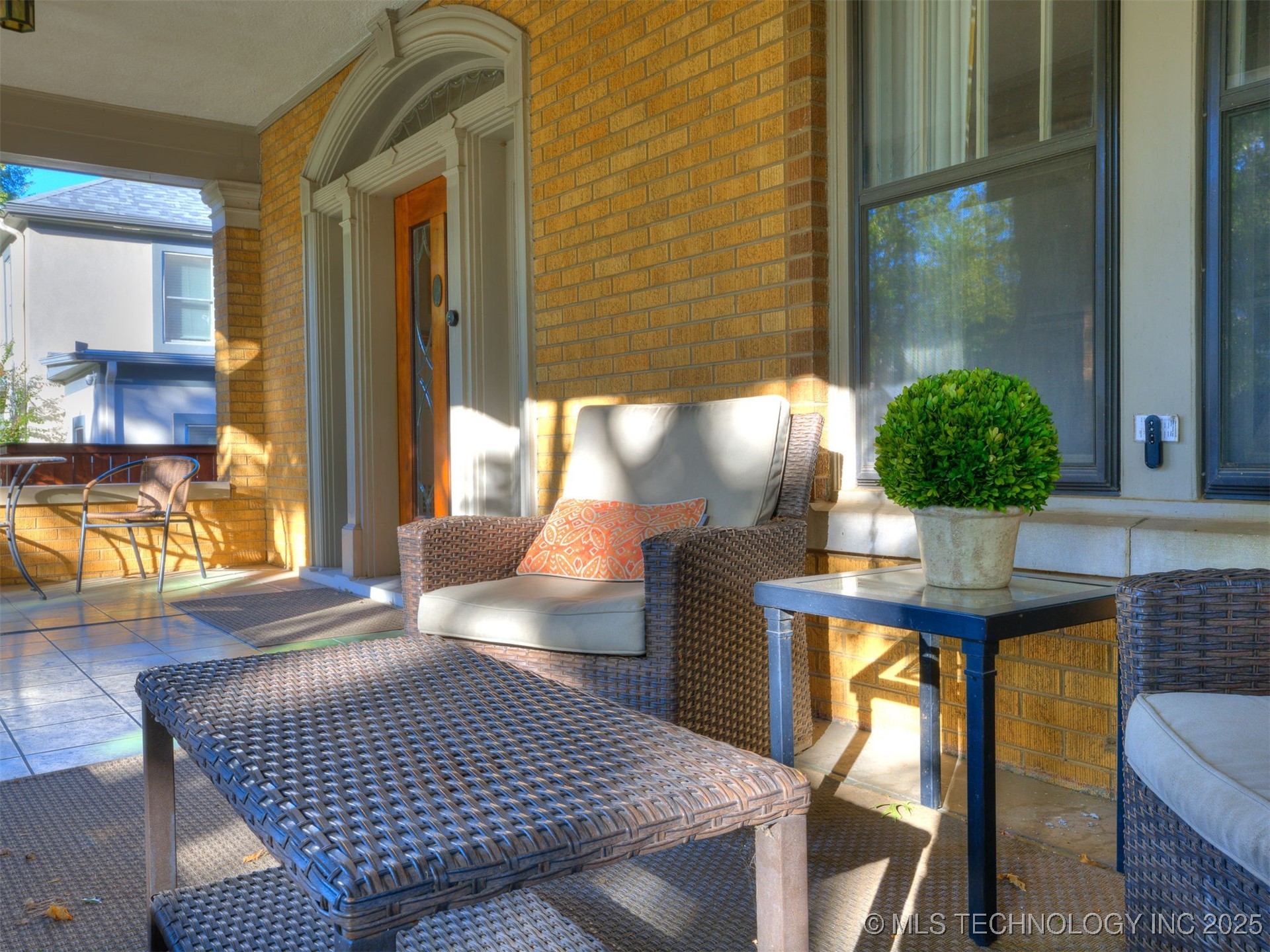 1225 S Owasso Avenue Property Photo 8