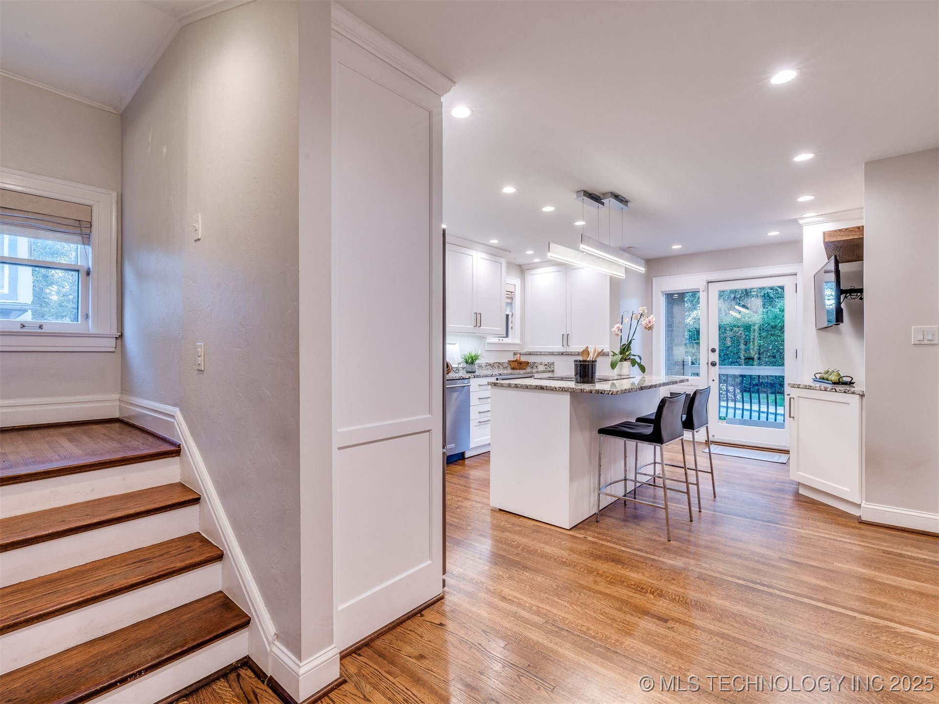 1225 S Owasso Avenue Property Photo 38