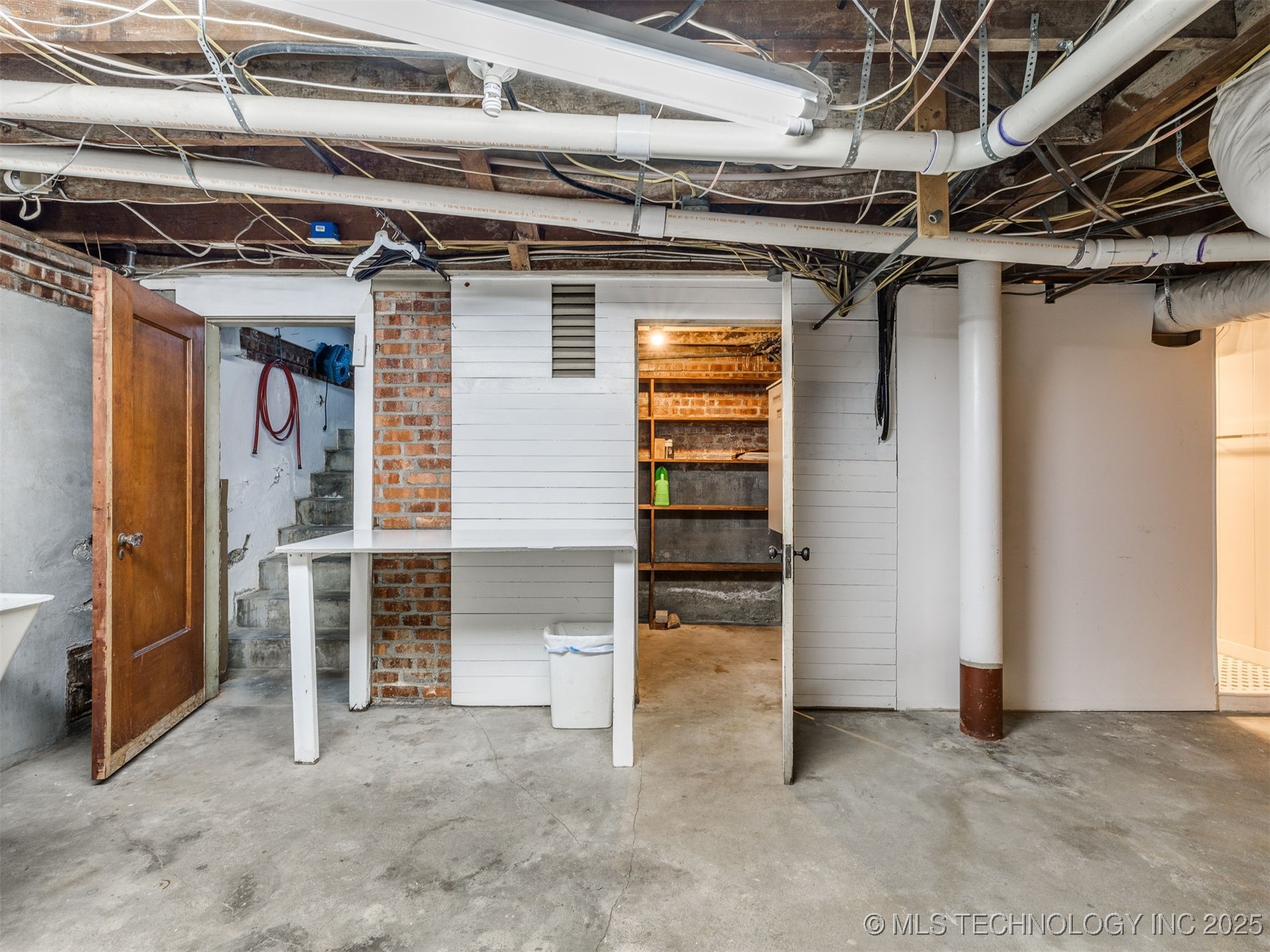 1225 S Owasso Avenue Property Photo 63