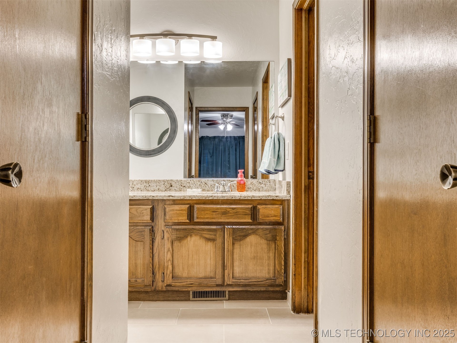 3405 E Louisville Street Property Photo 16