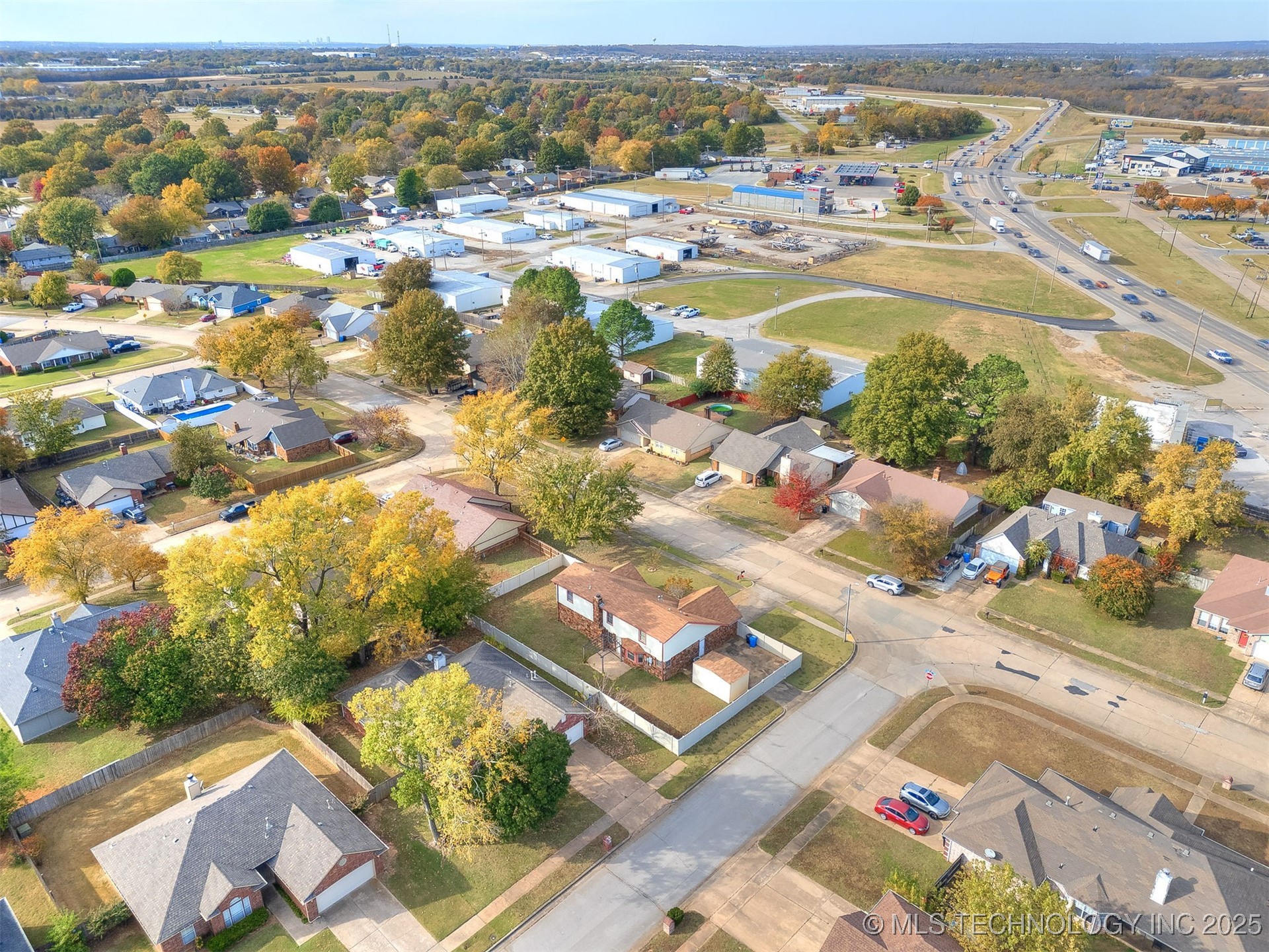 3405 E Louisville Street Property Photo 38