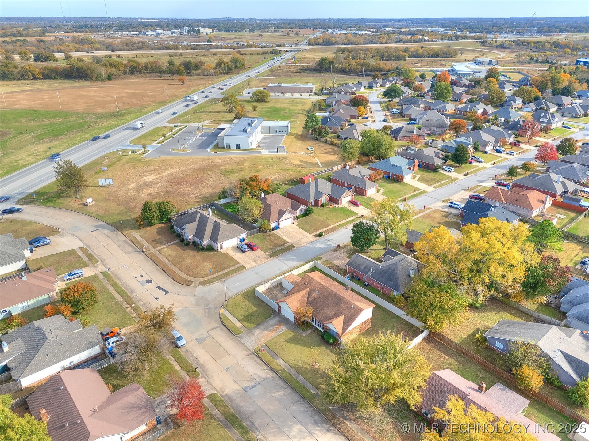 3405 E Louisville Street Property Photo 39