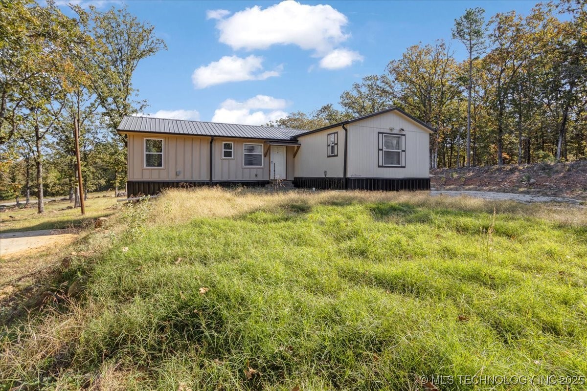 187475 N 4138 Property Photo 5