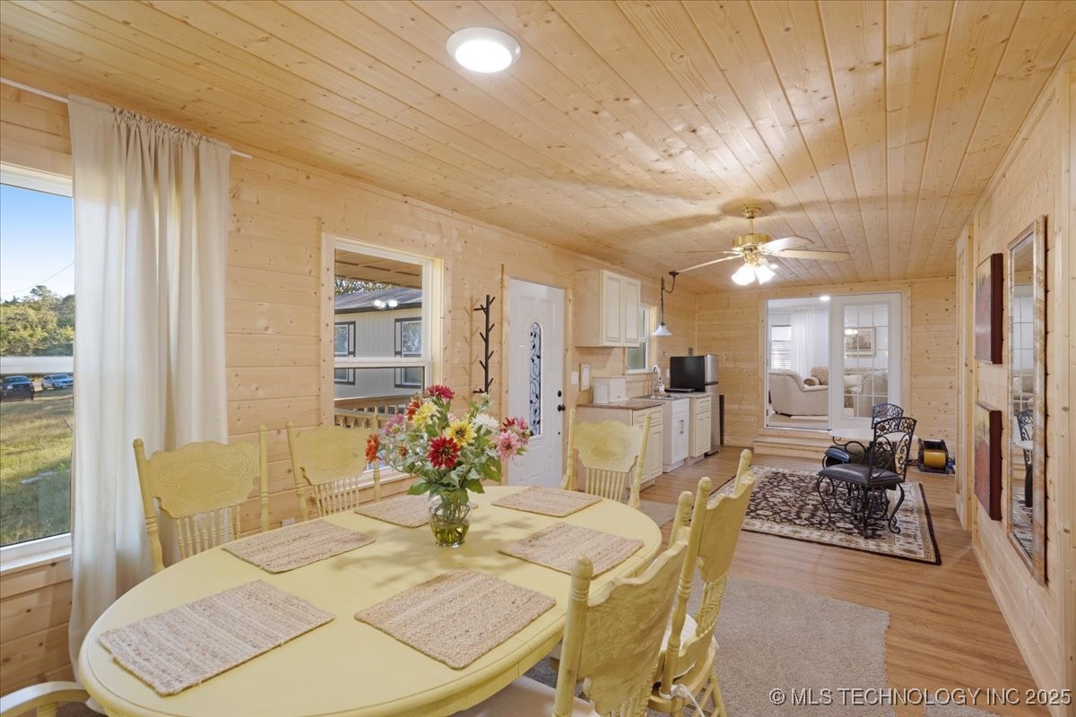 187475 N 4138 Property Photo 18