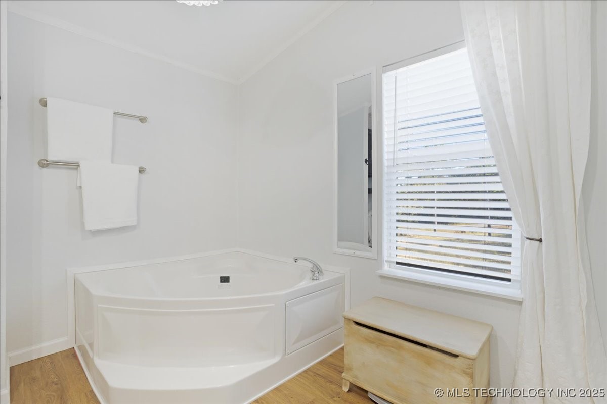 187475 N 4138 Property Photo 23