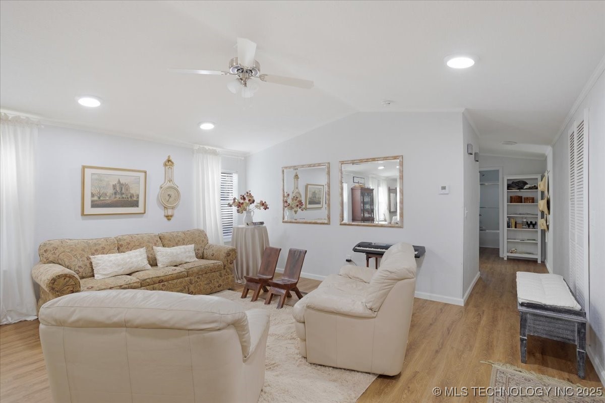 187475 N 4138 Property Photo 32