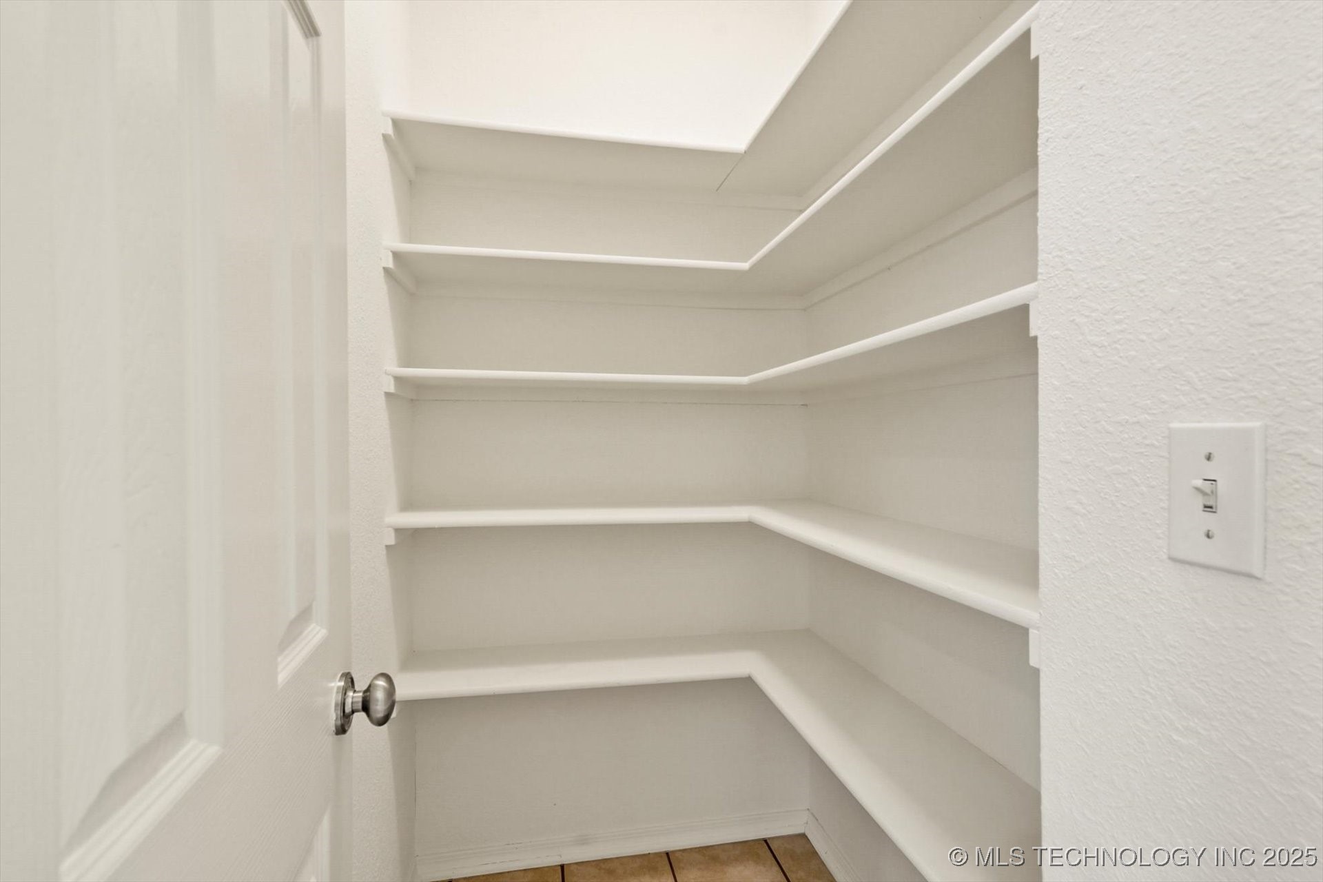 9632 E 118th Place S Property Photo 25