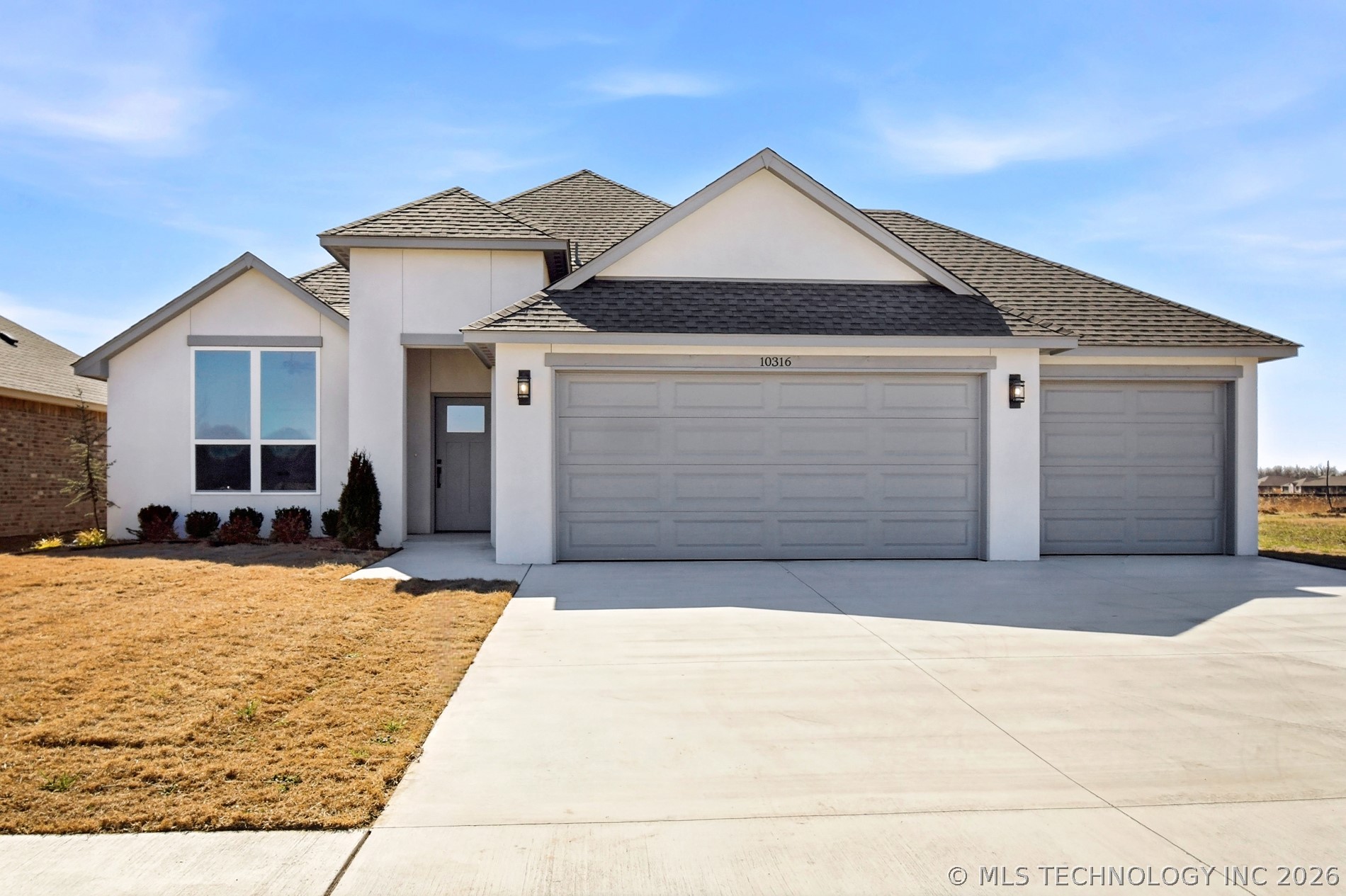 10316 E 132nd Street S Property Photo 1