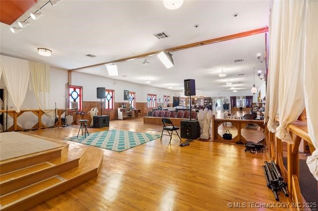 4225 W 5th Street Property Photo 8