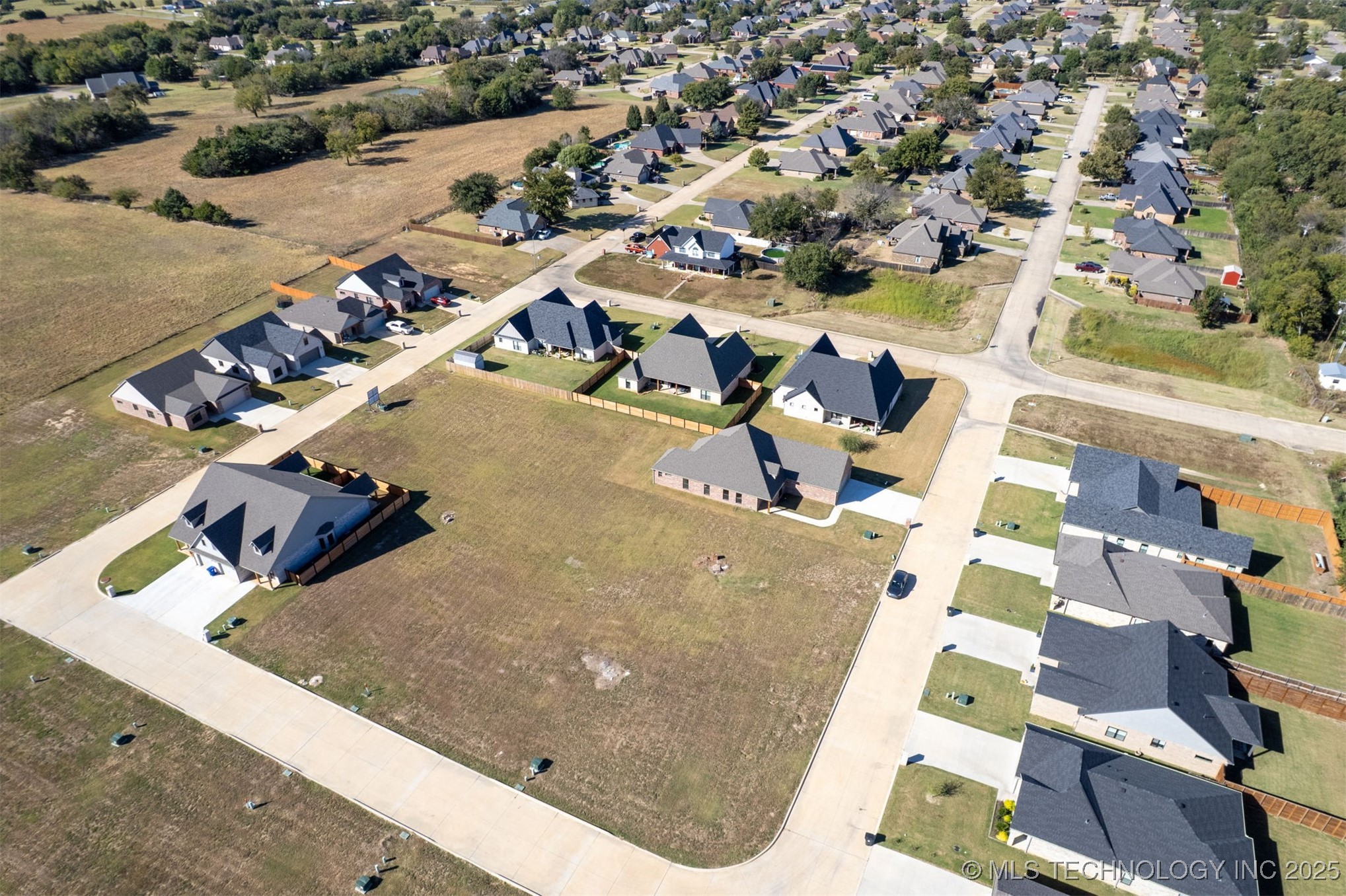 849 Beretta Boulevard Property Photo 39