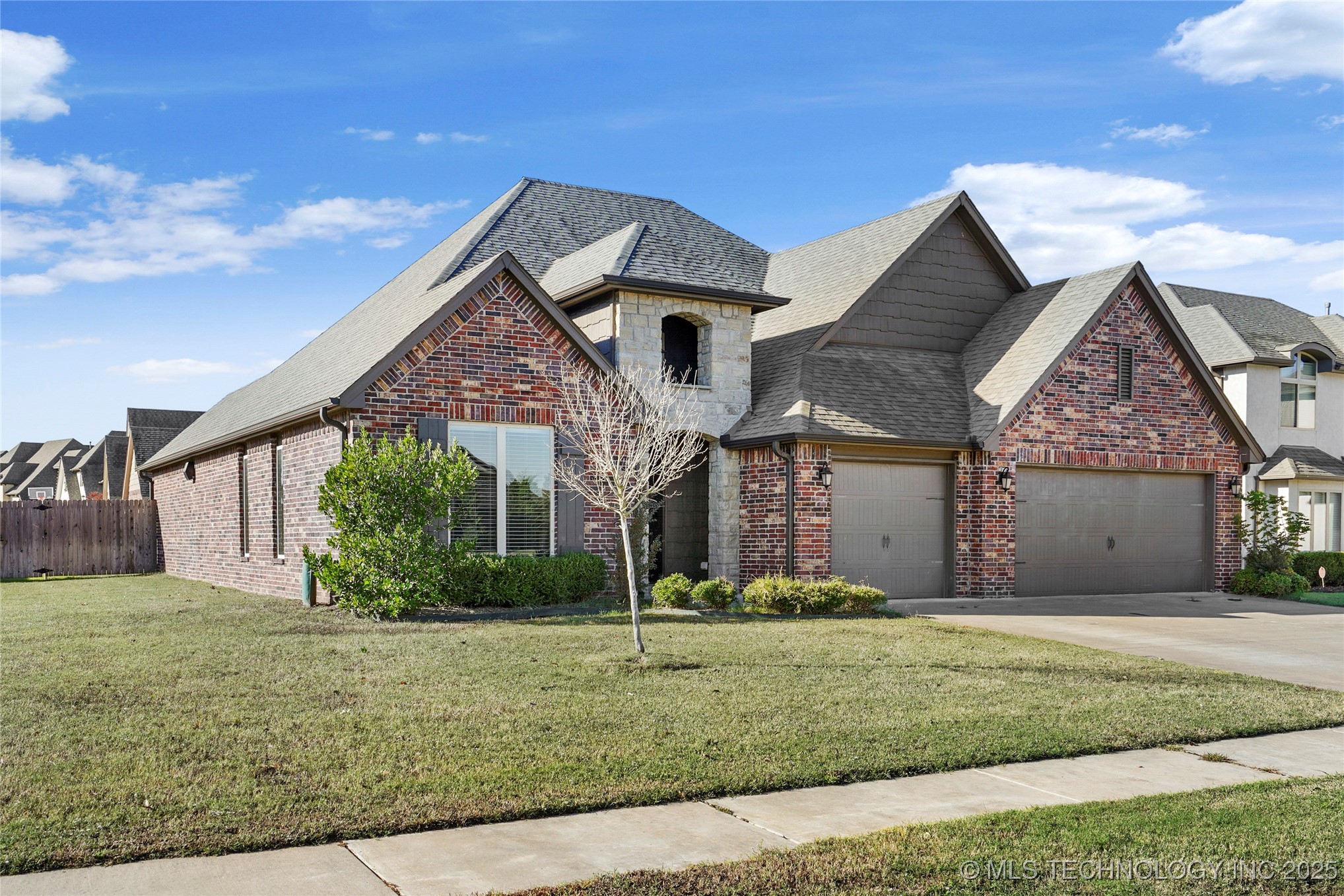 136 E 128th Place S Property Photo 3