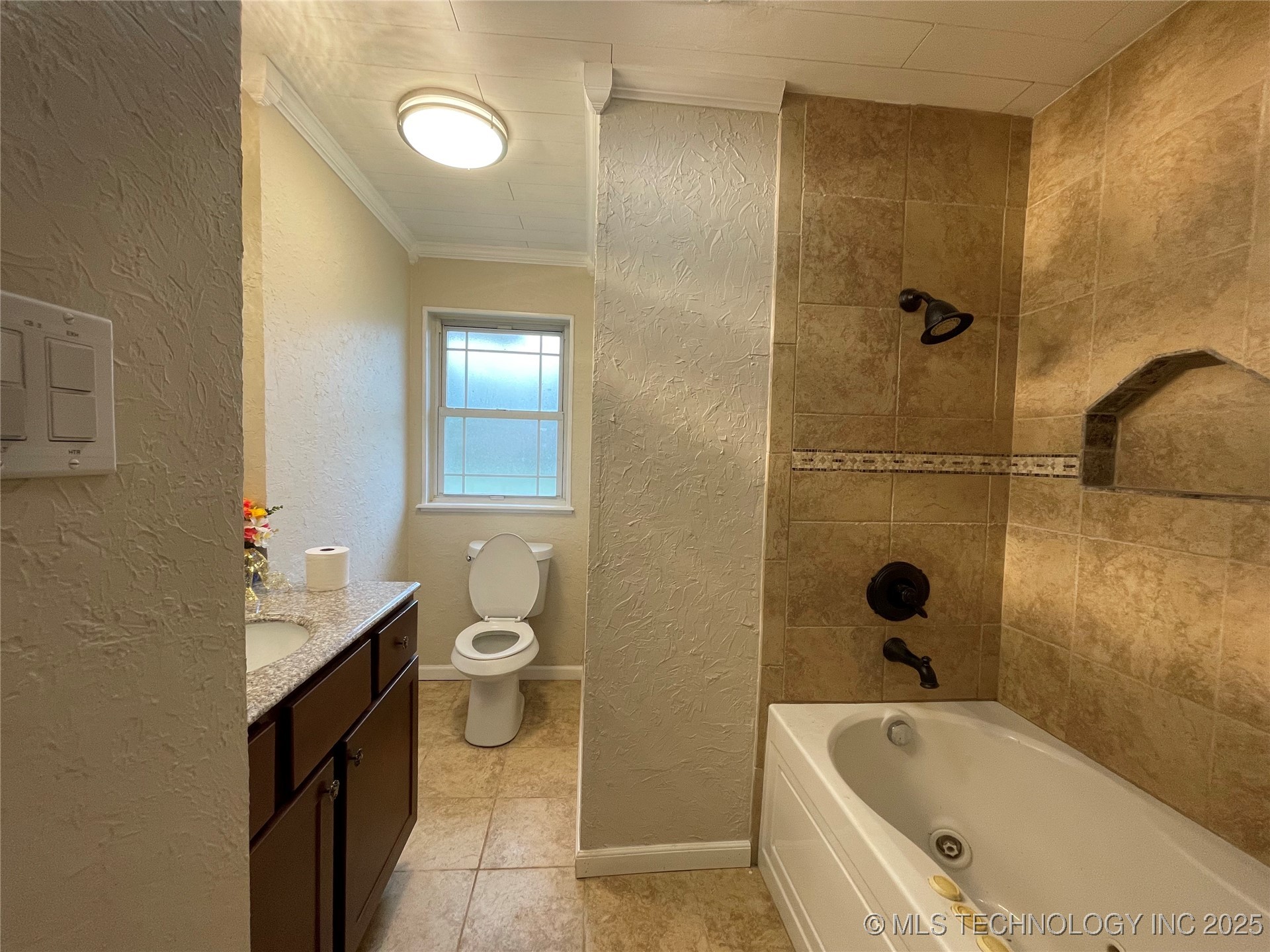 422 N Forest Street Property Photo 10