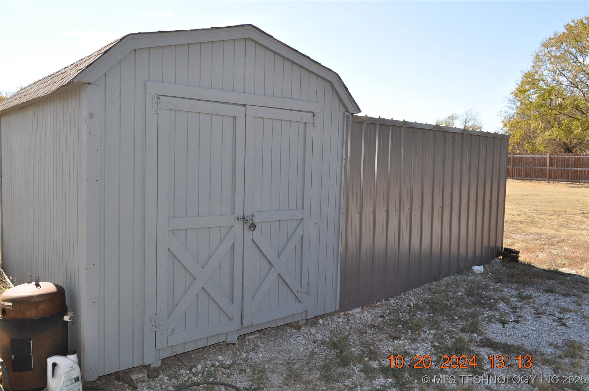 15890 E Pine Street Property Photo 3