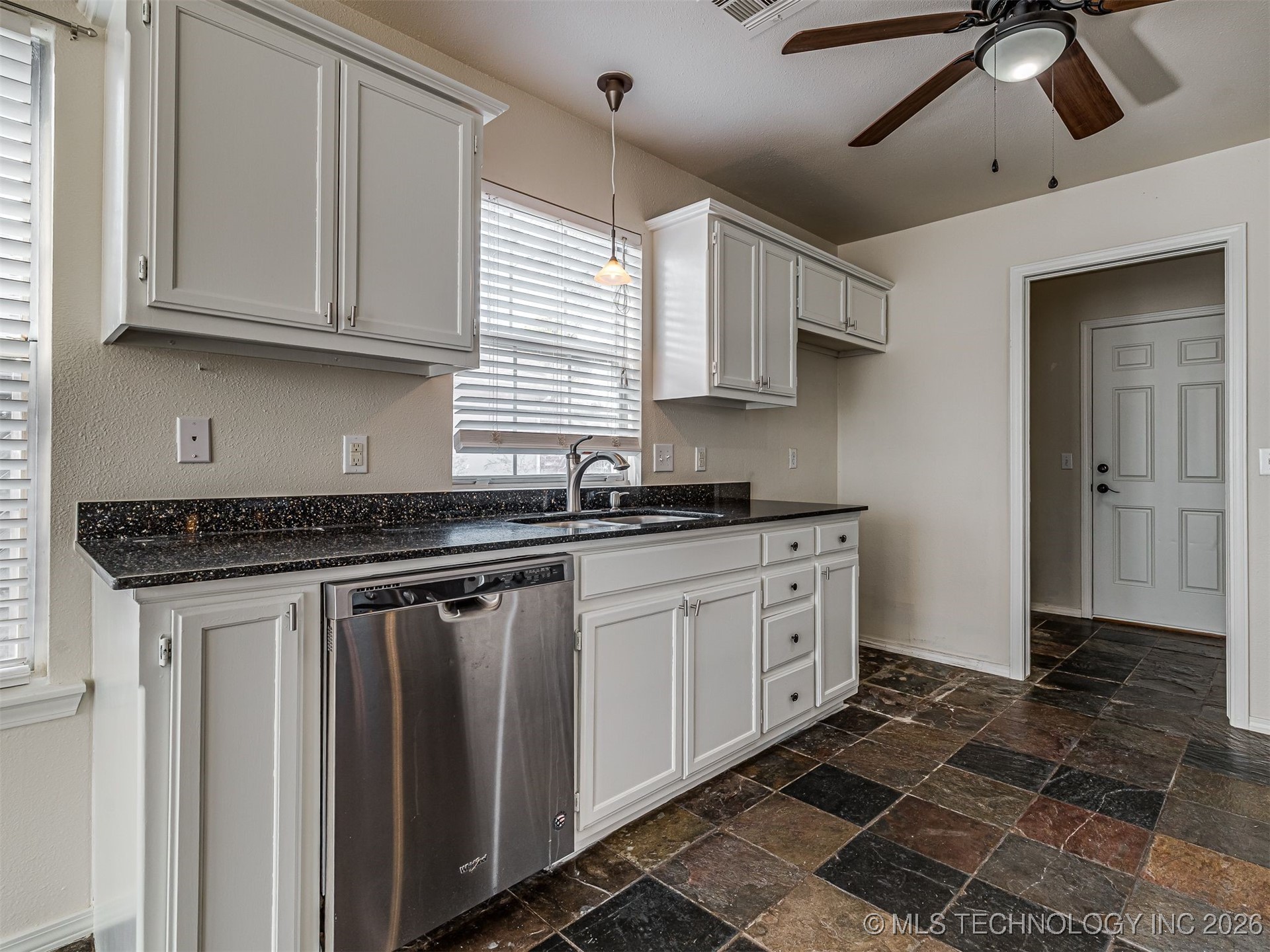 1817 W Inglewood Street Property Photo 12