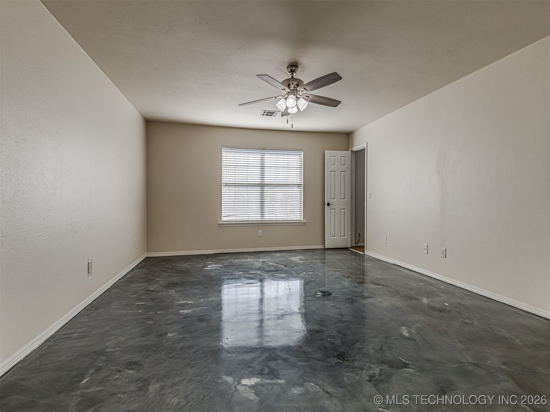 1817 W Inglewood Street Property Photo 21