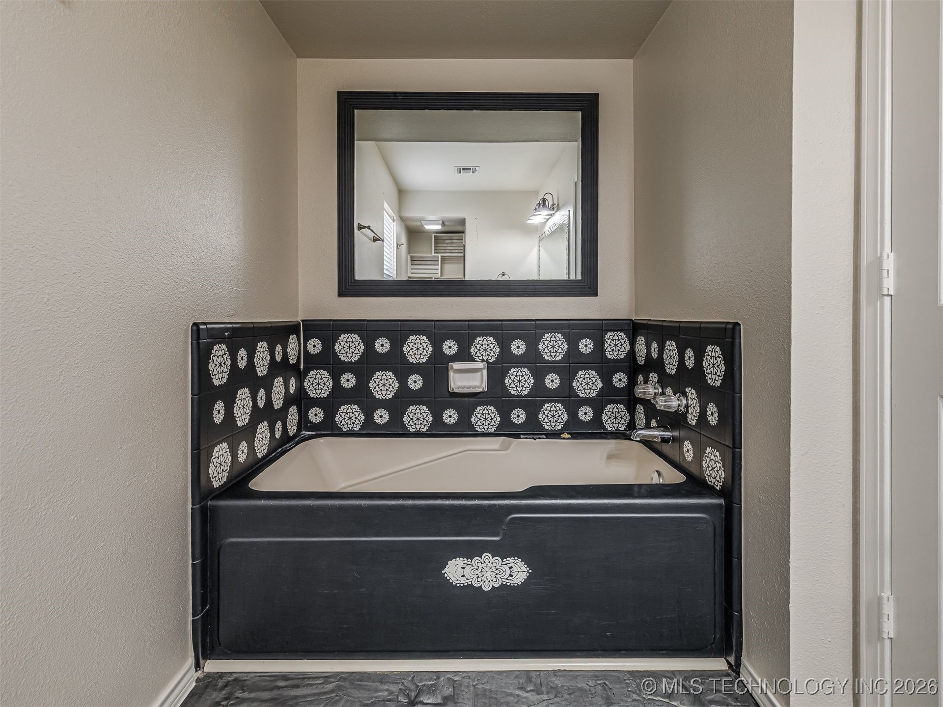 1817 W Inglewood Street Property Photo 26