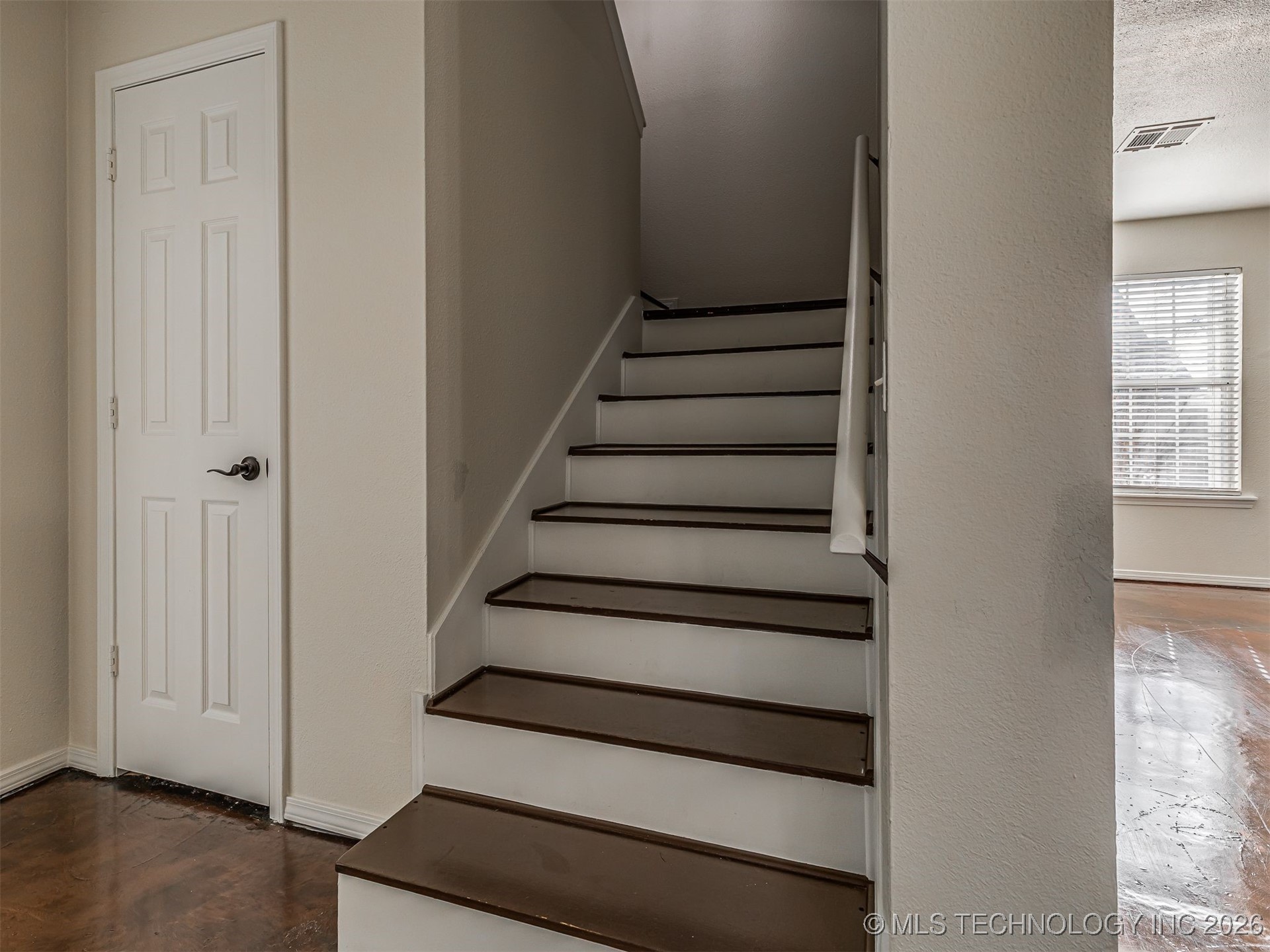 1817 W Inglewood Street Property Photo 30