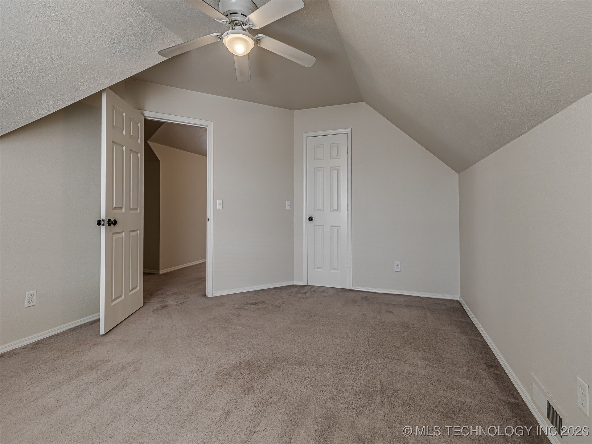 1817 W Inglewood Street Property Photo 40