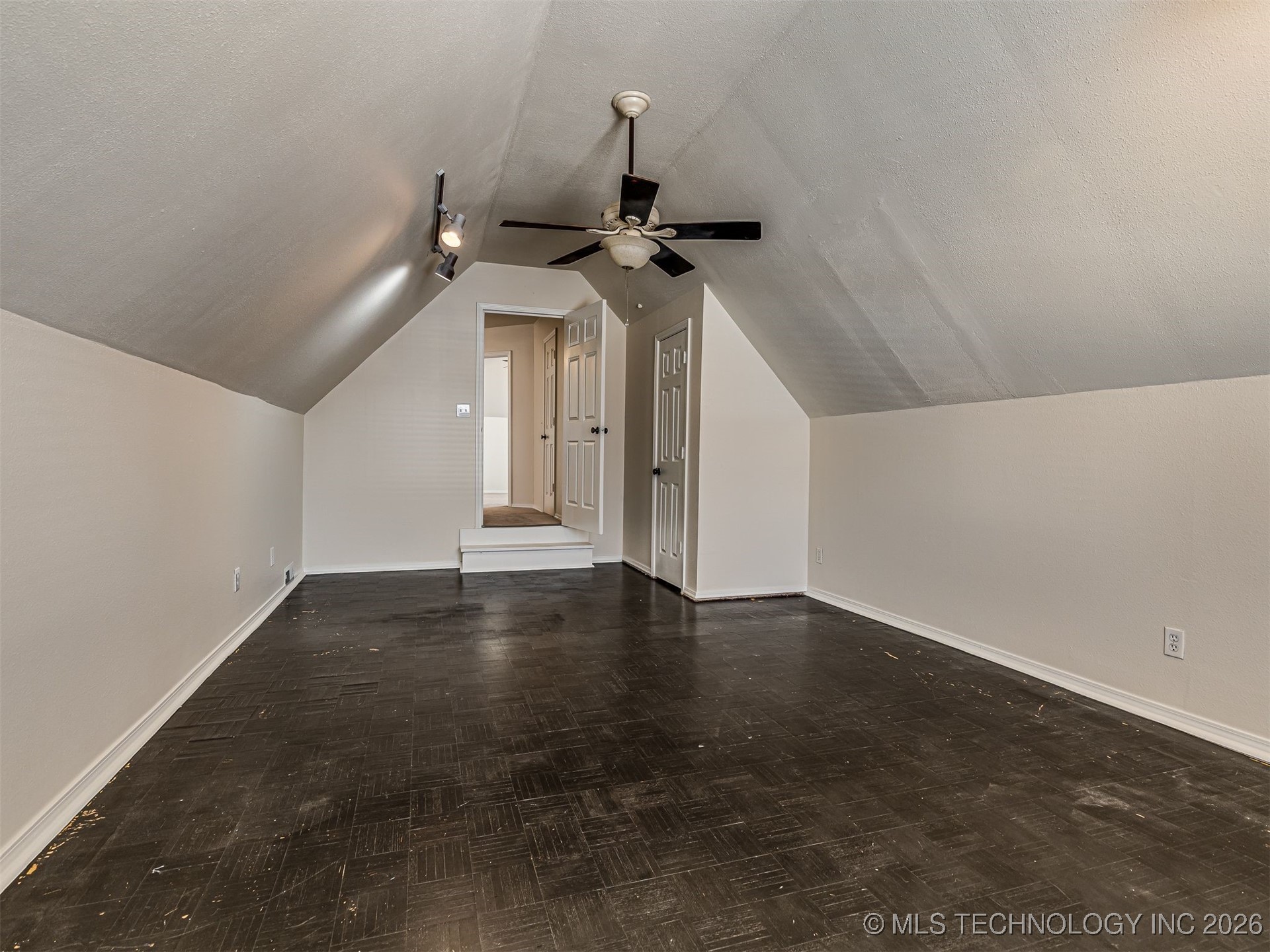 1817 W Inglewood Street Property Photo 41