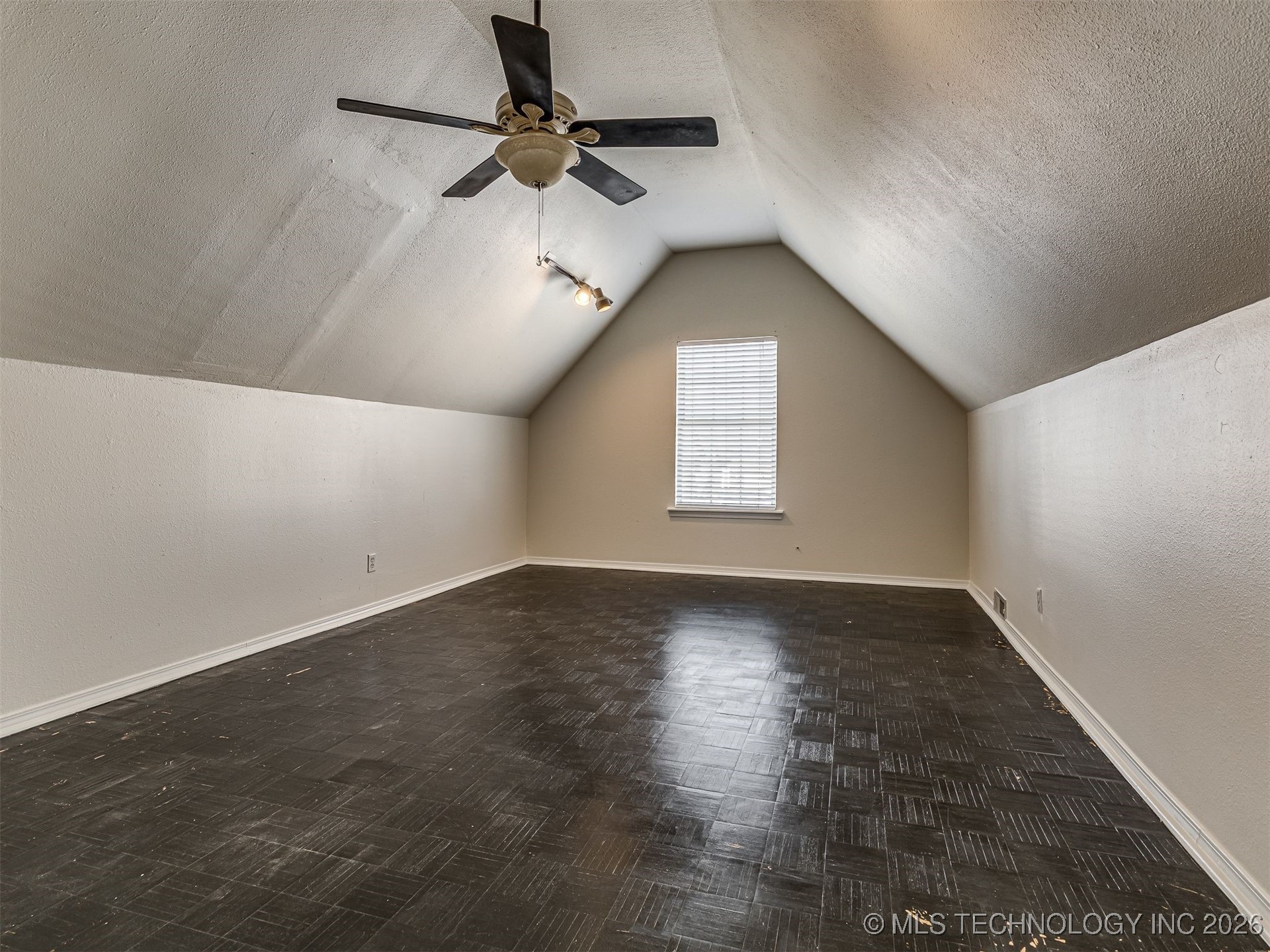 1817 W Inglewood Street Property Photo 42