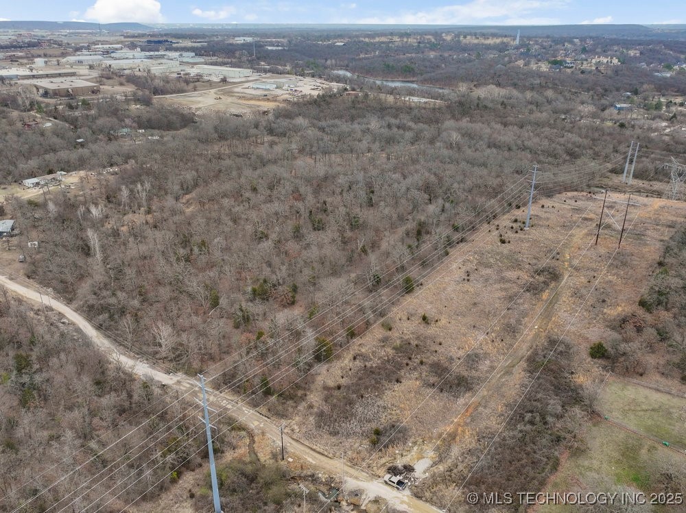 S 65th West Avenue Property Photo 4