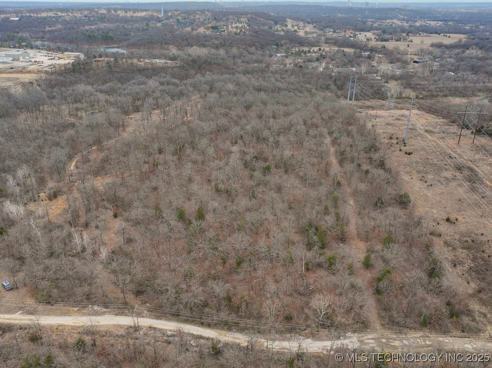 S 65th West Avenue Property Photo 11